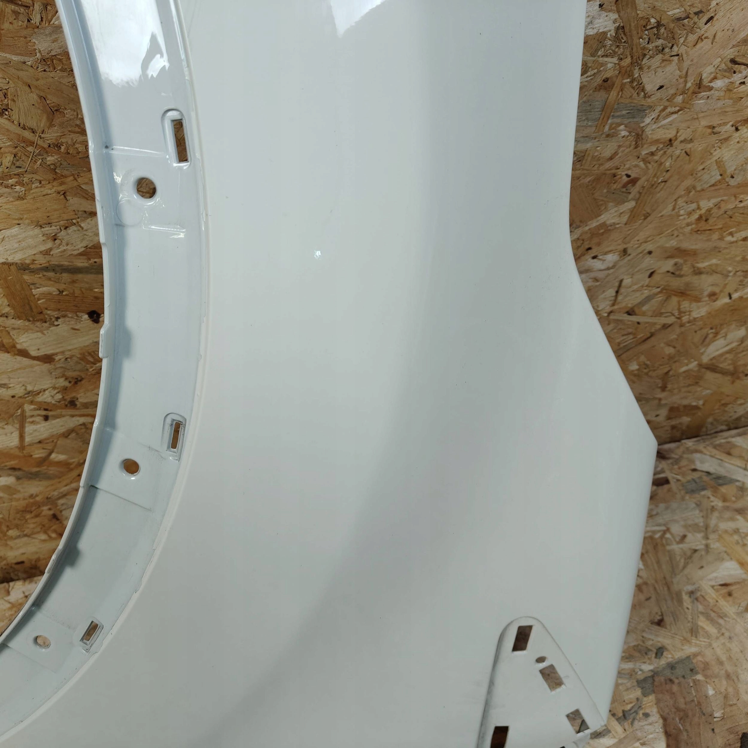 fender front side left Renault Captur