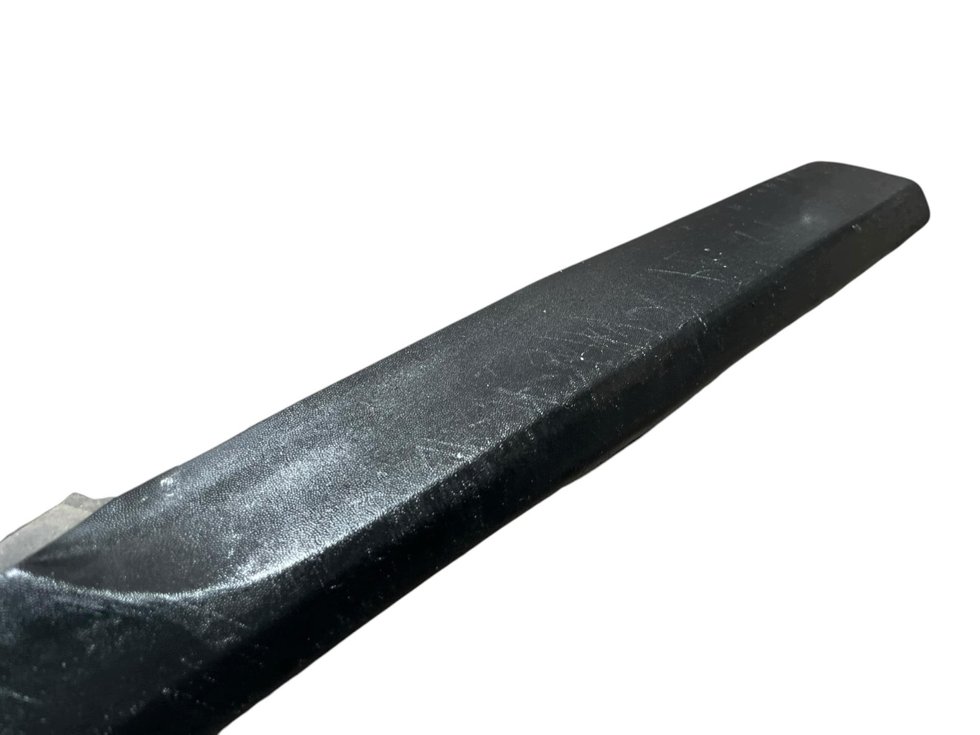 spoiler der stoßstange rechts seite Opel Astra H facelift 2008 13238560