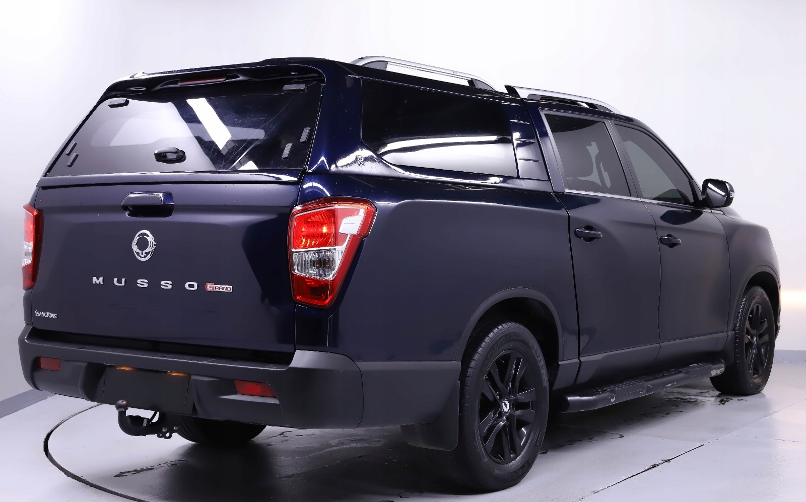 SSANGYONG GRAND MUSSO ZABUDOWA SKRZYNI POKRYWA HARDTOP ŁADNA