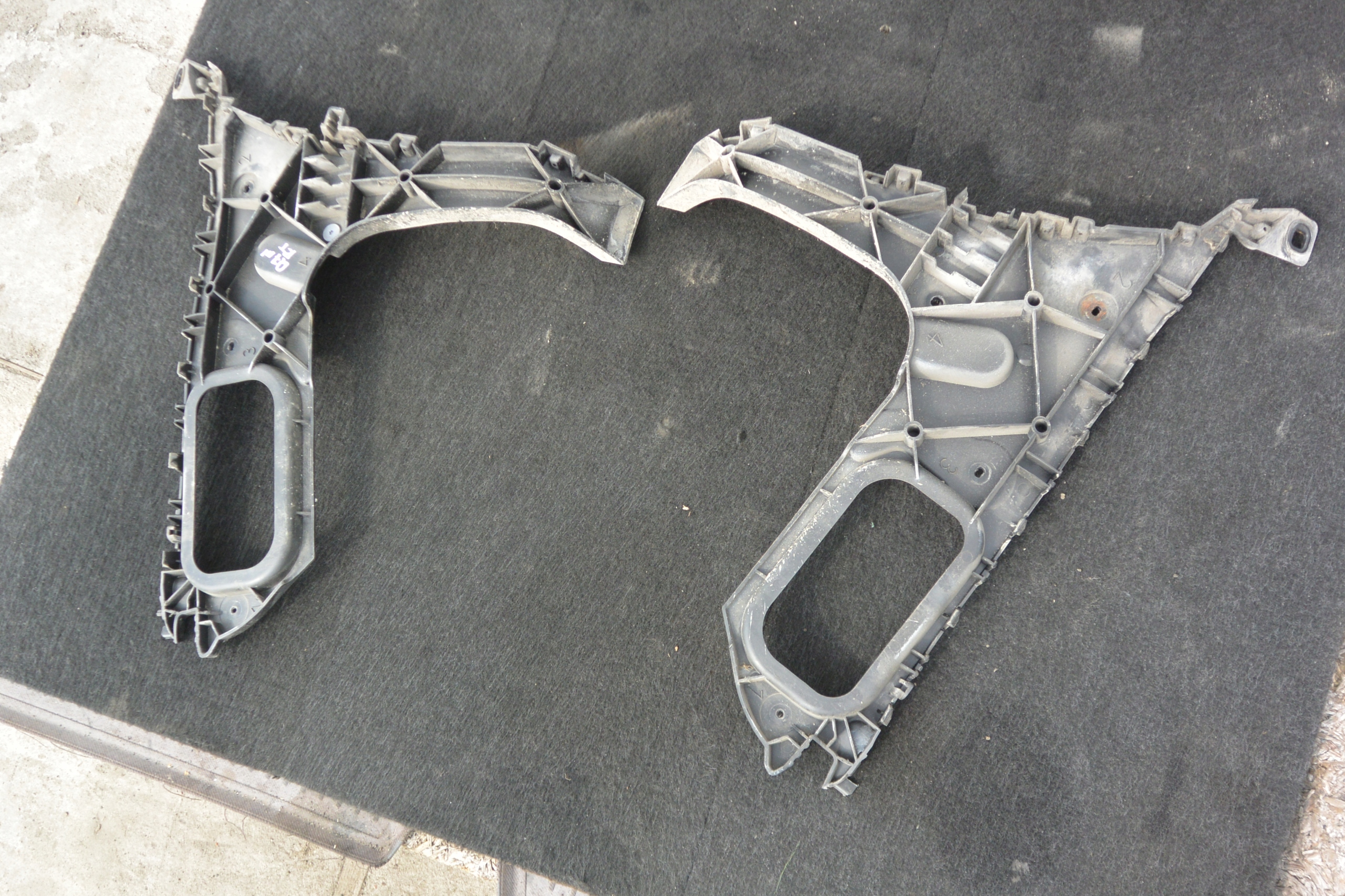 bumper bracket rear part the centre left right KPL AUDI Q7