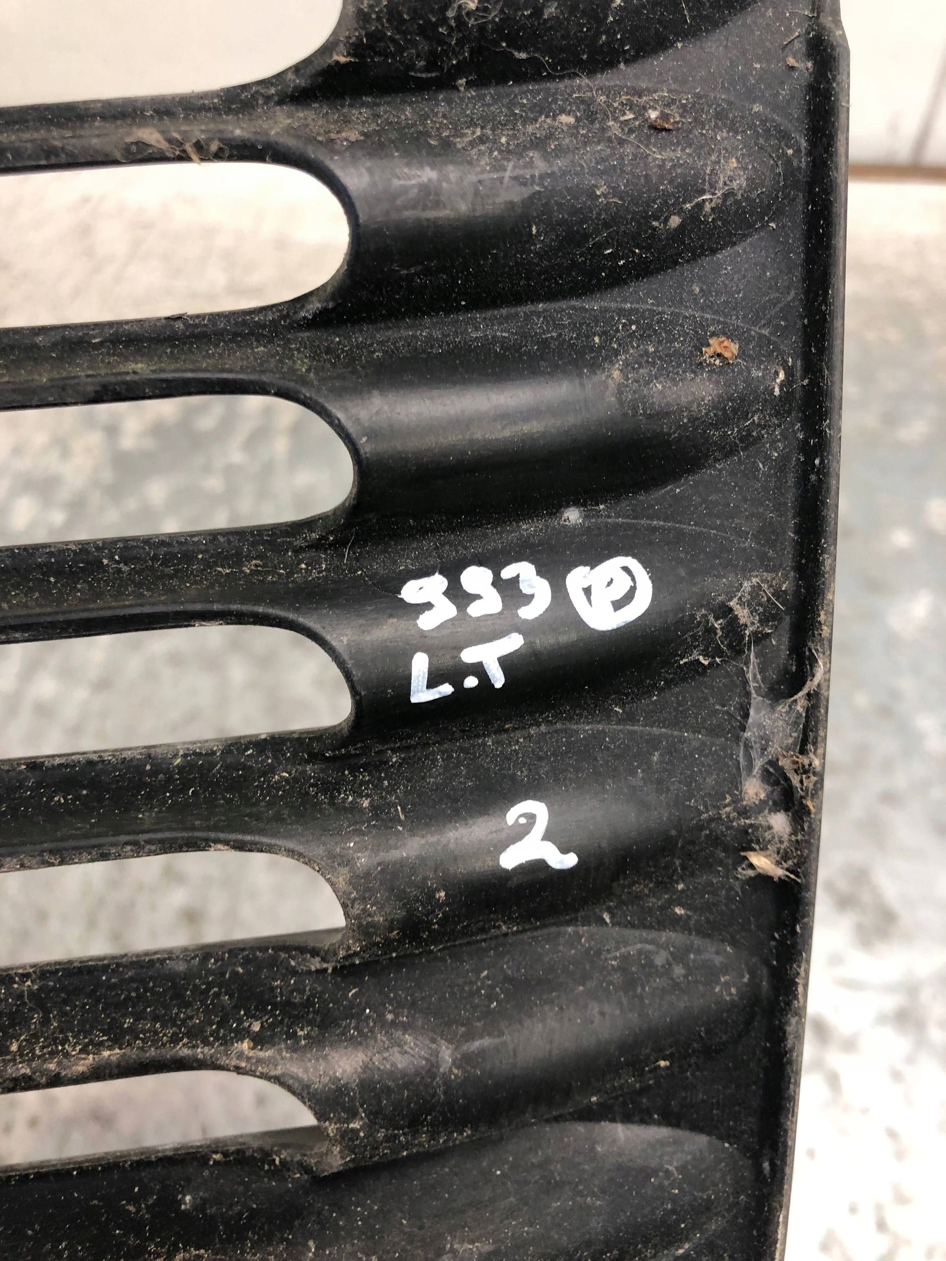 grid grille SPOJLERA left rear part PORSCHE 993 99351259100