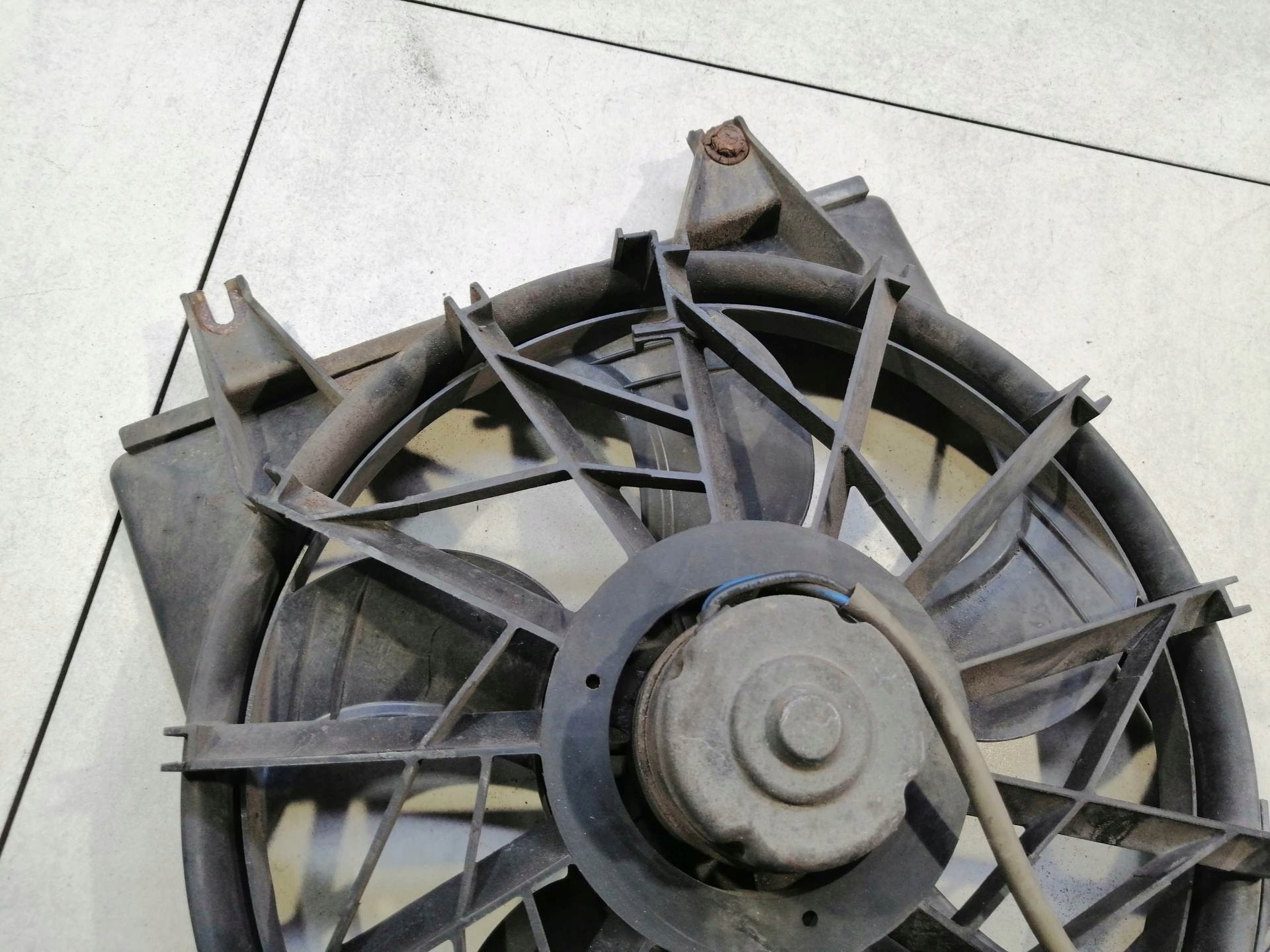 ventilátor chladiče LANTRA 1.6 4569631 5151014