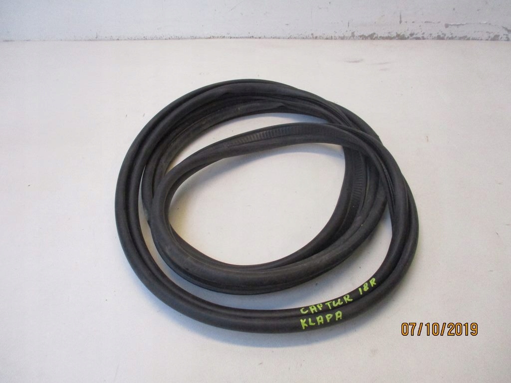 USZCZELKA KLAPY TYŁ RENAULT CAPTUR Producent części Renault OE