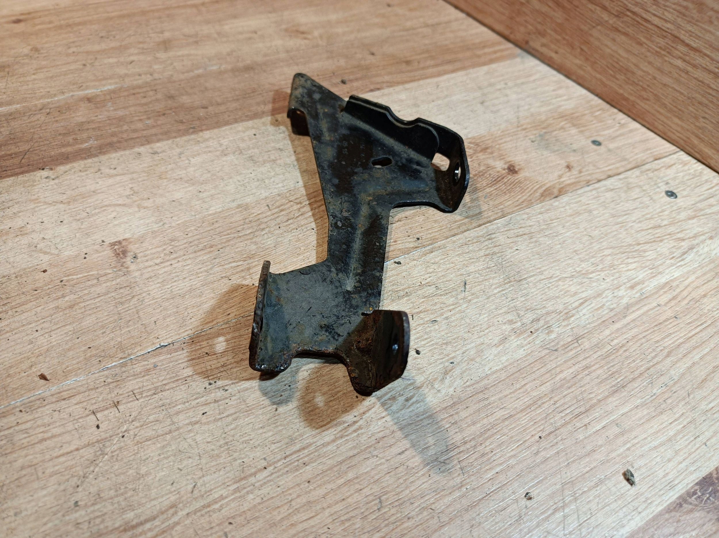console part komory of the engine Citroen C4 Cactus 9805681680