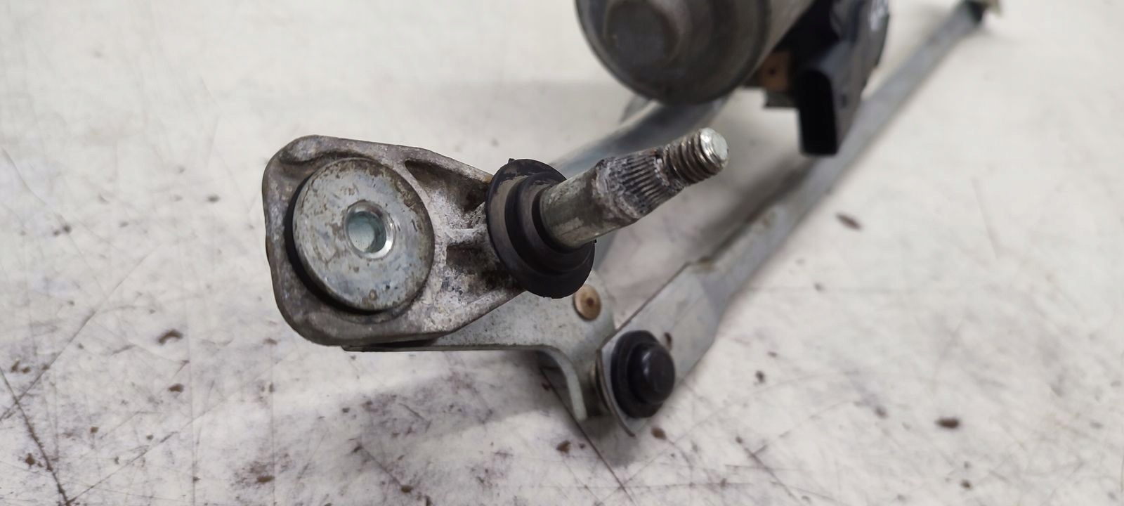 ablaktörlő mechanizmus Audi A6 C6