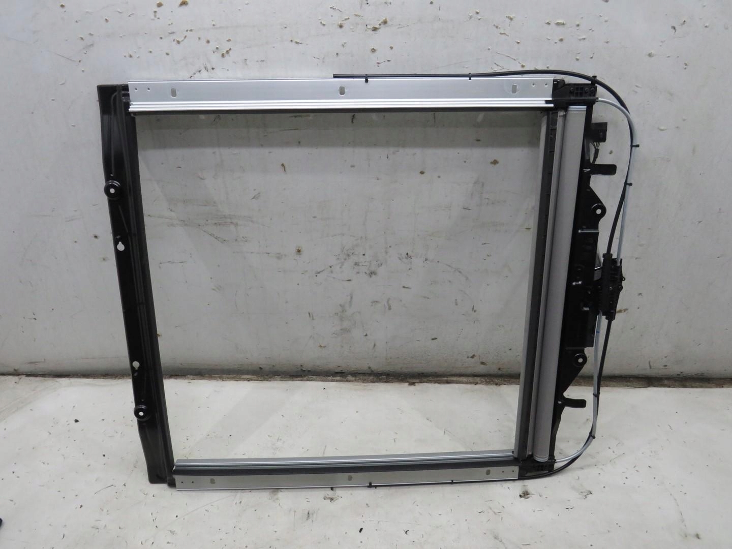 ЖАЛЮЗИ НА КРЫШЕ ZAFIRA C