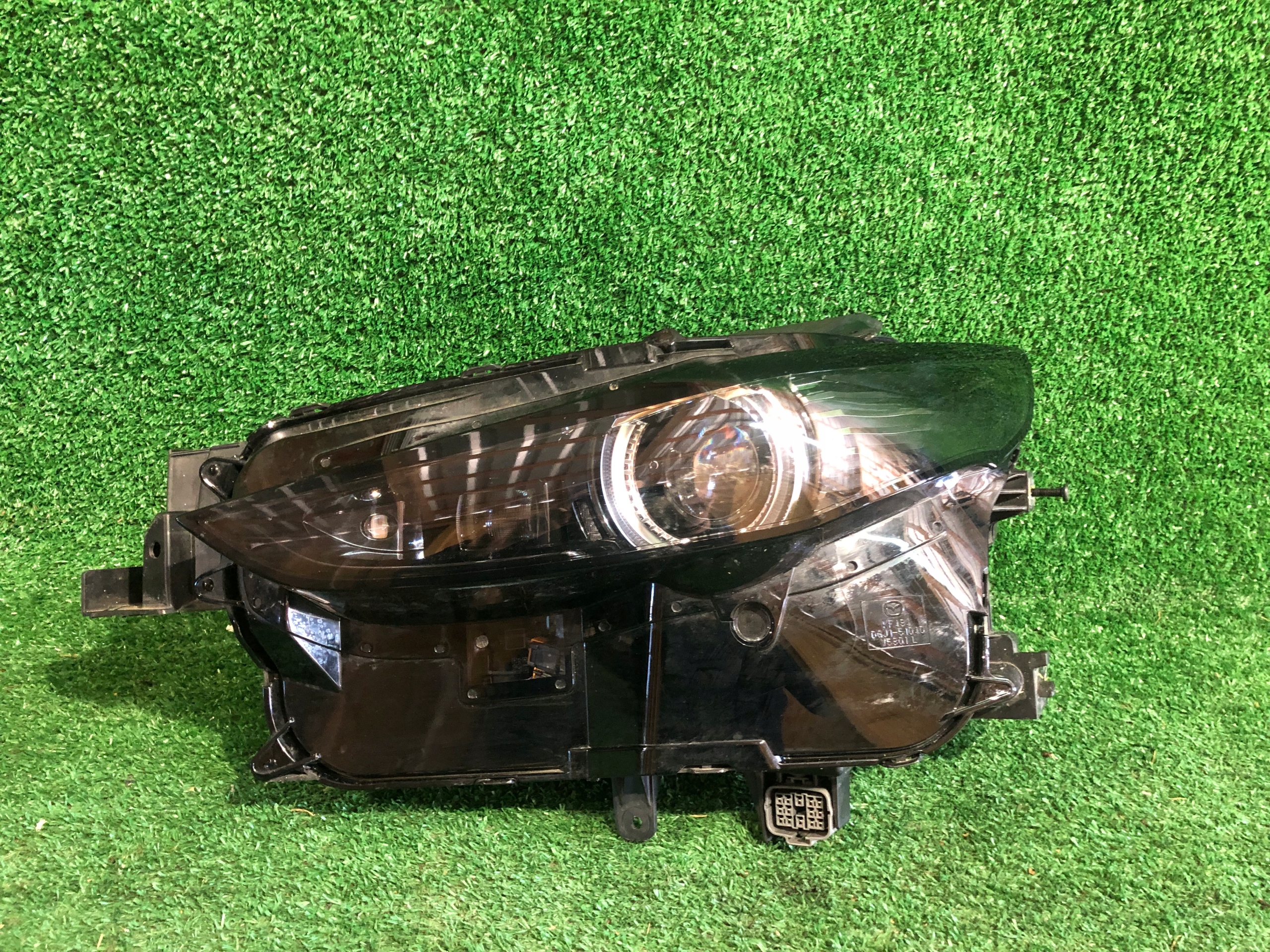 REFLEKTOR left MAZDA CX-30 CX30 NR.R