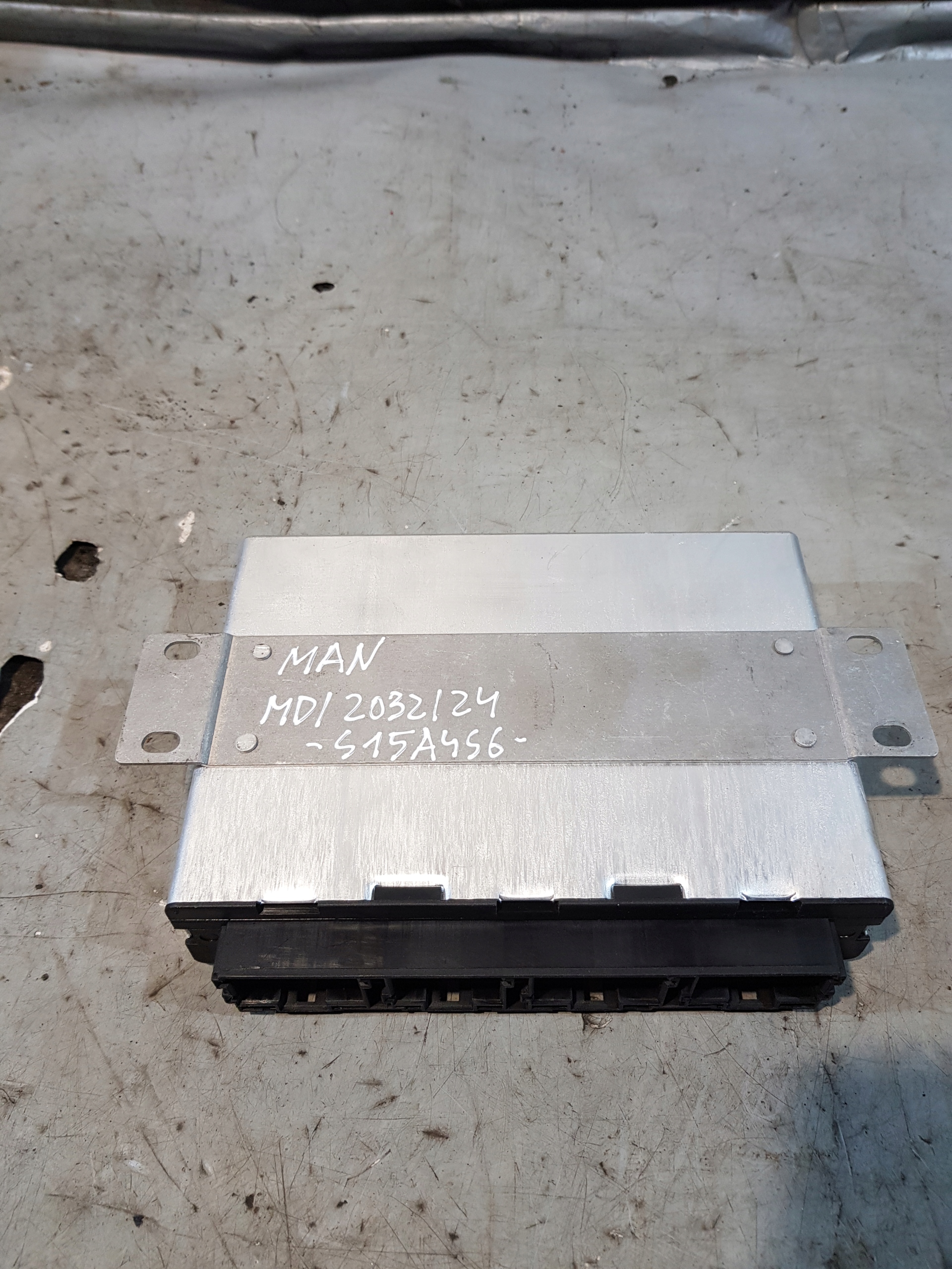 computer control unit of the engine MAN 461470001018