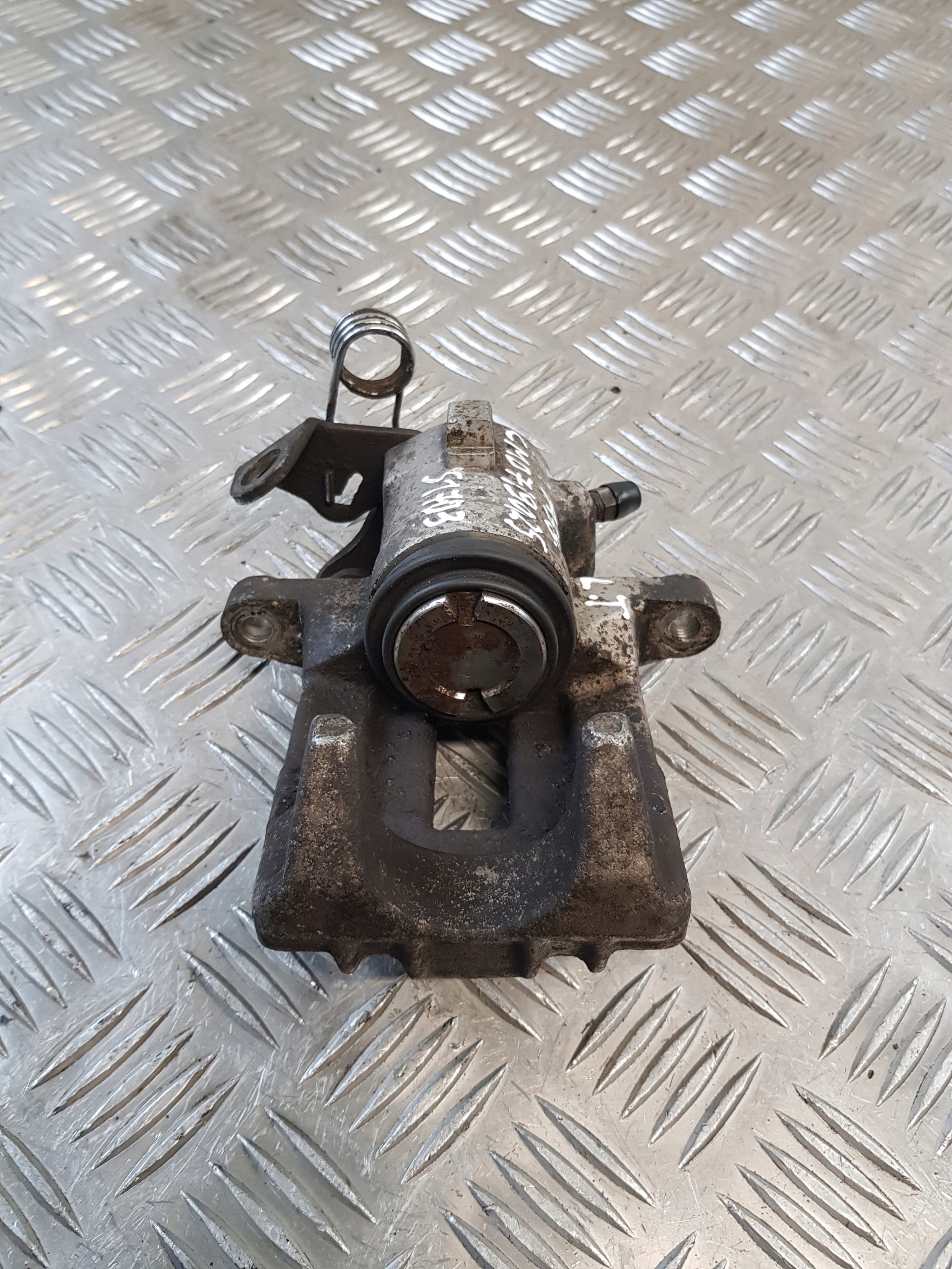 caliper brake left rear part AUDI A3 8L 01R
