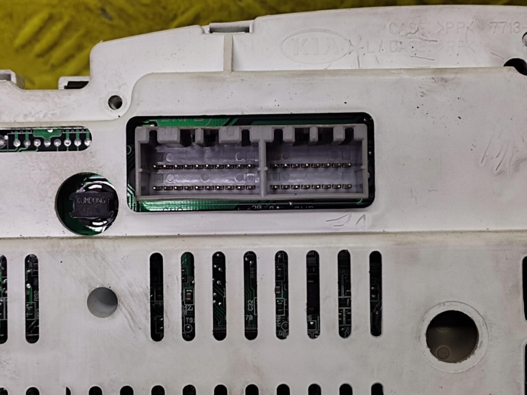 dials cerato Kia OE 94003-2F340