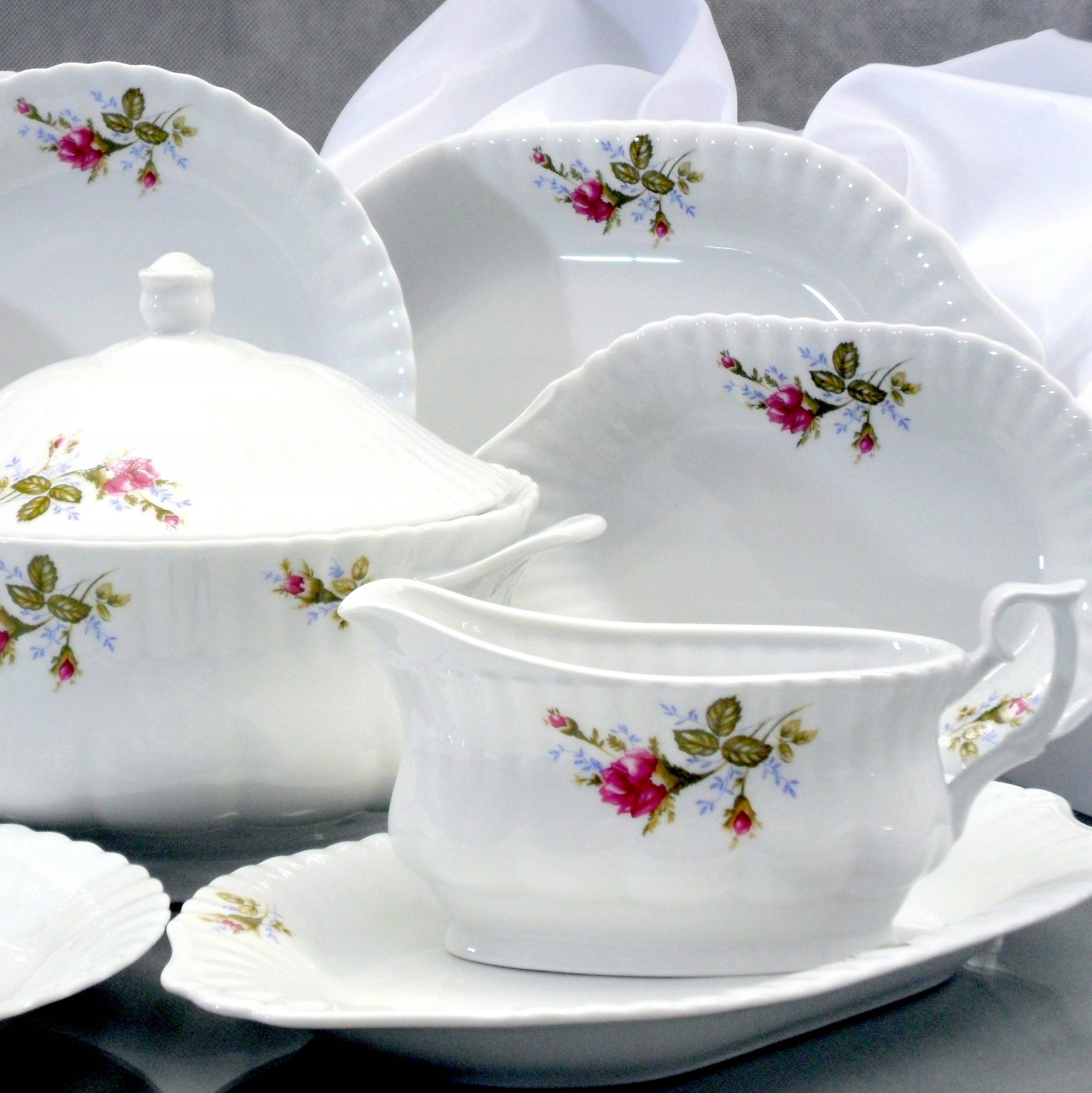 002 Serwis Obiadowy 12/42 Iwona Chodzież Porcelana