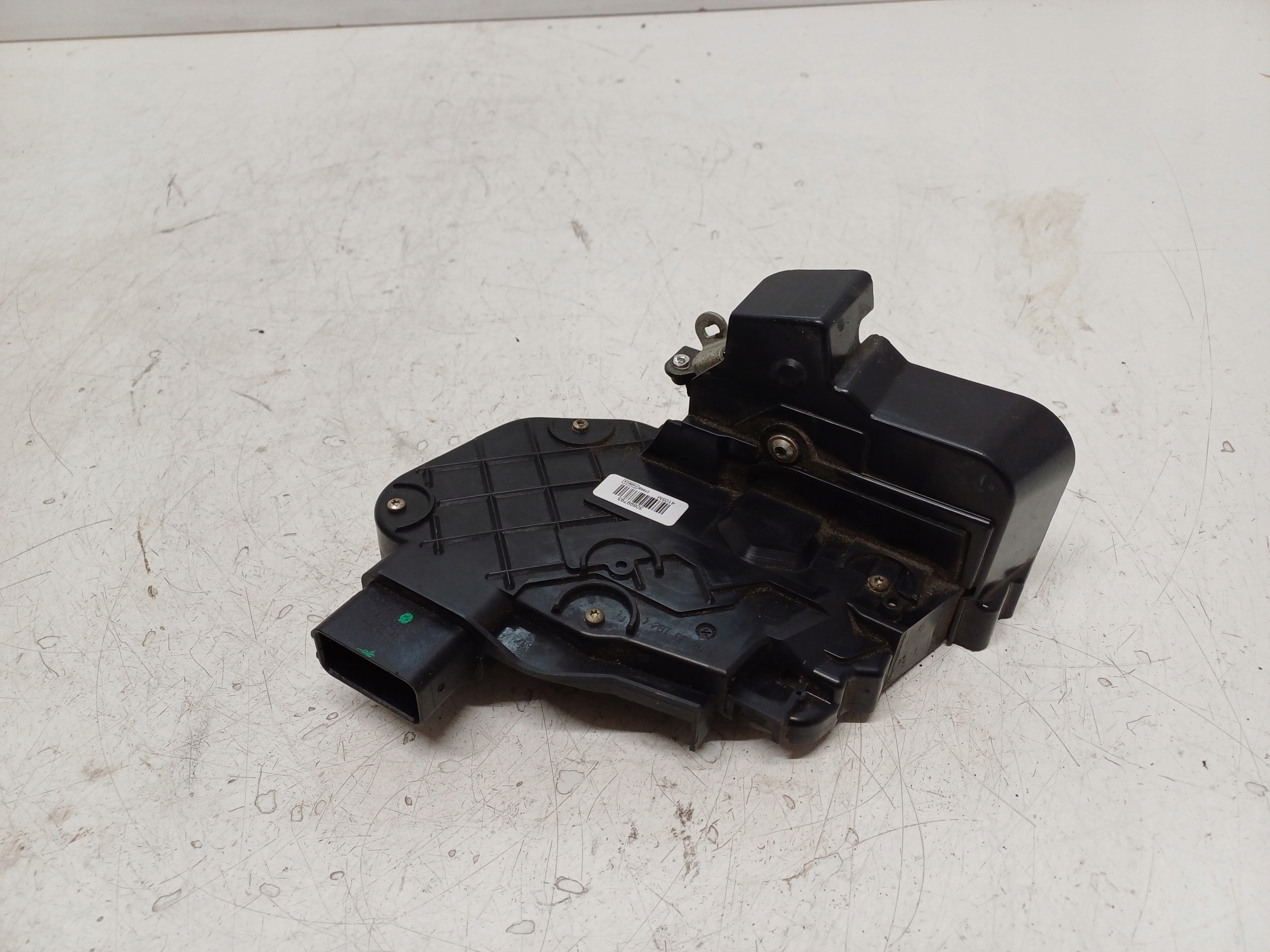 VOLVO V50 04-12 ZAMEK PRAWY PRZÓD 10PIN