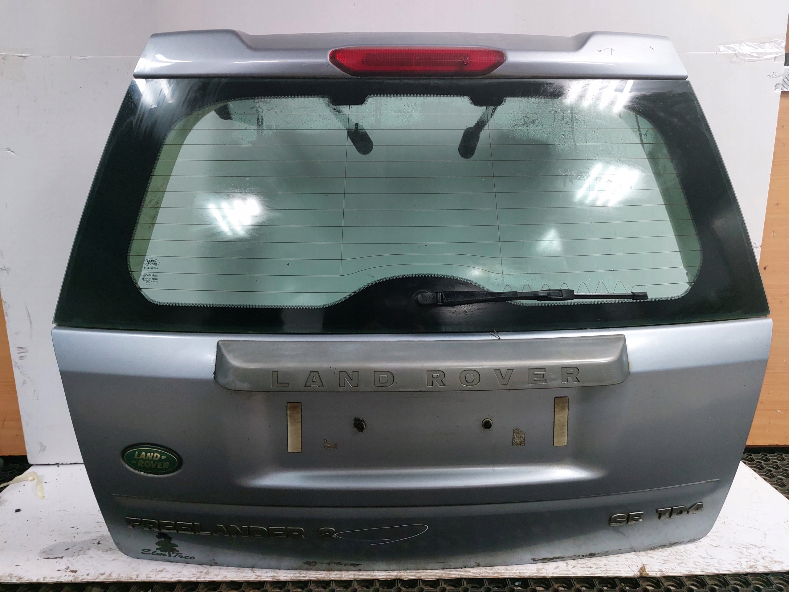 boot door Land Rover Freelander II 06