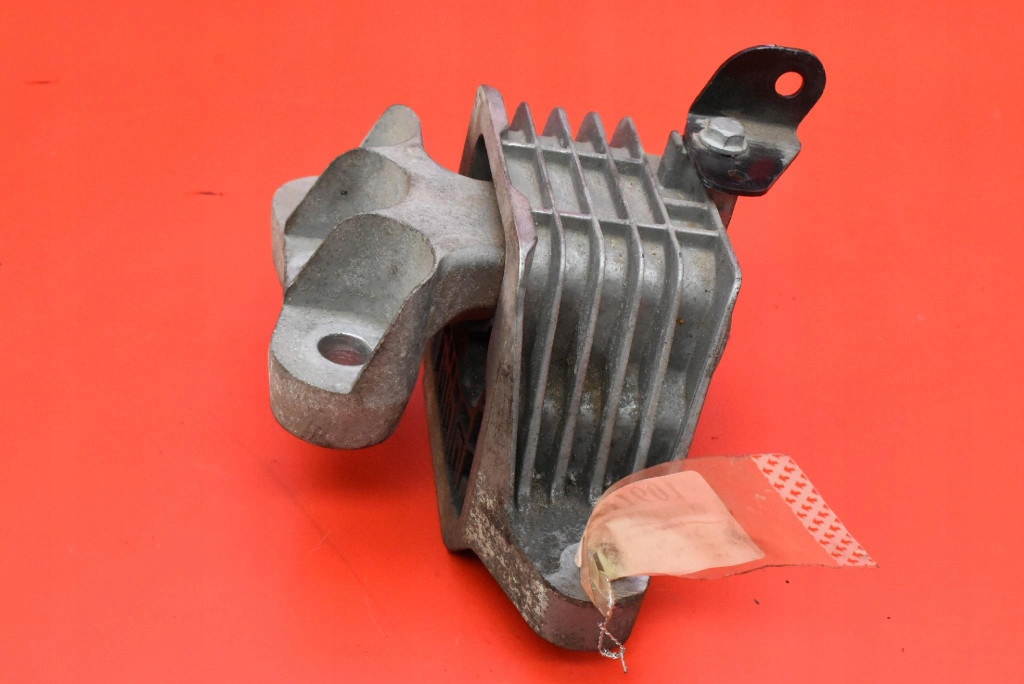 holder engine mount left 84254938 OPEL INSIGNIA B 2.0 CDTI 170 KM 17-20