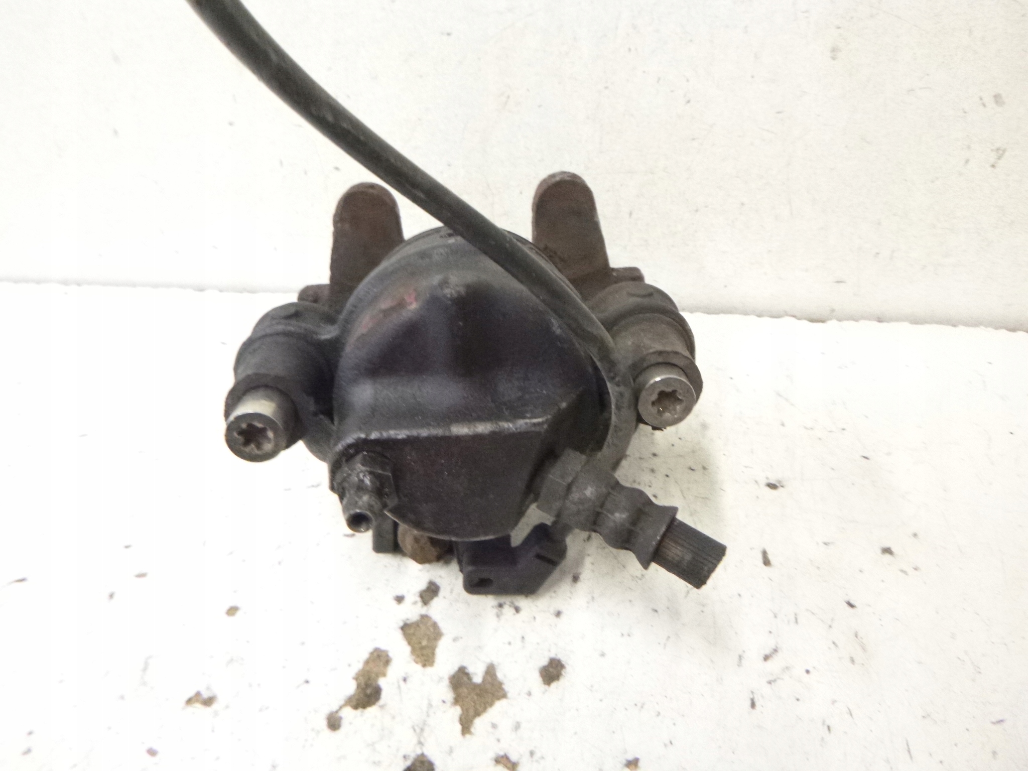 caliper brake rear part right MERCEDES W211 1.8 2005r..