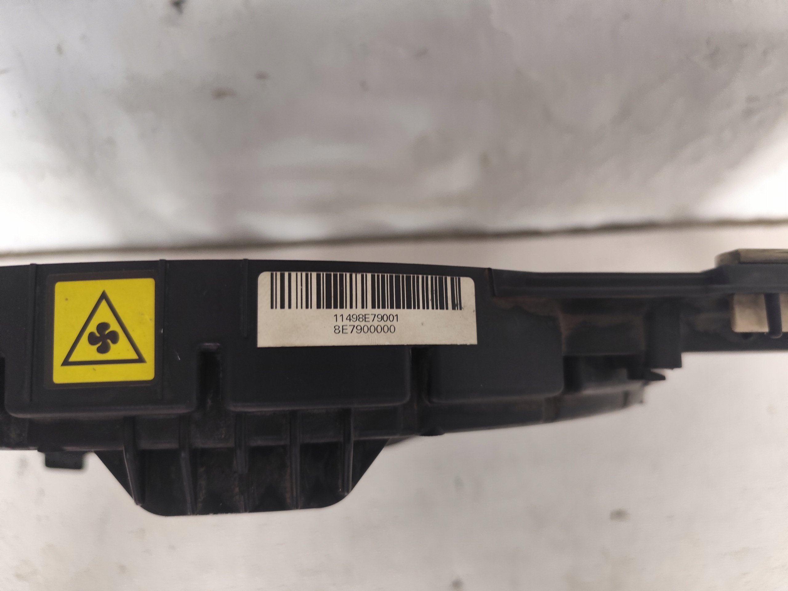 OPEL CORSA E 2015 1.0T ventilátor chladiče vody