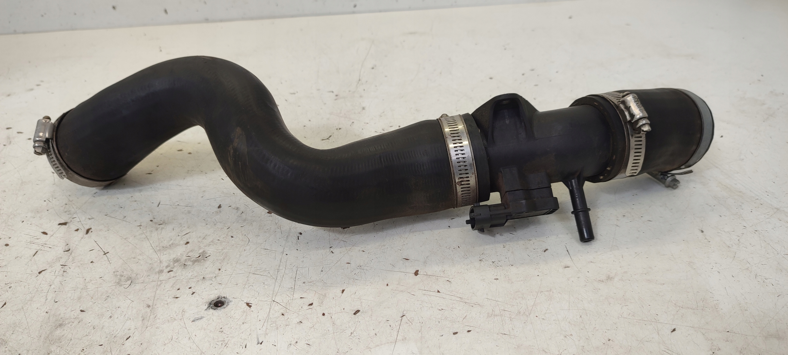 rohr intercooler CV616K863AF Ford Focus MK3 1,0 Ecoboost