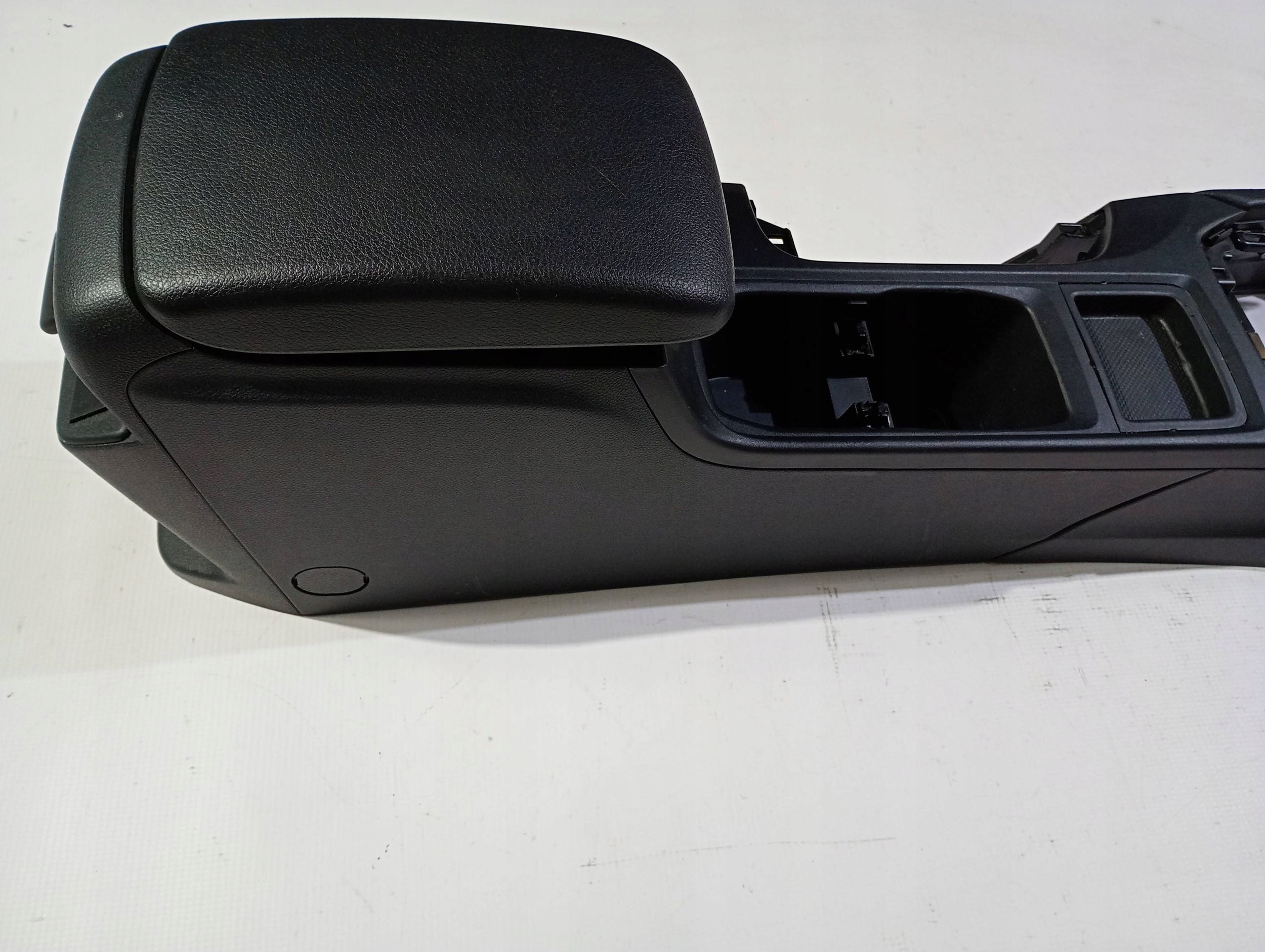 Tunel central armrest cup holder Subaru WRX VB II 2022