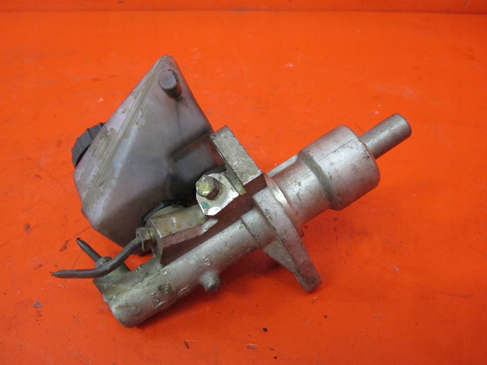 MERCEDES W124 pump pump brake