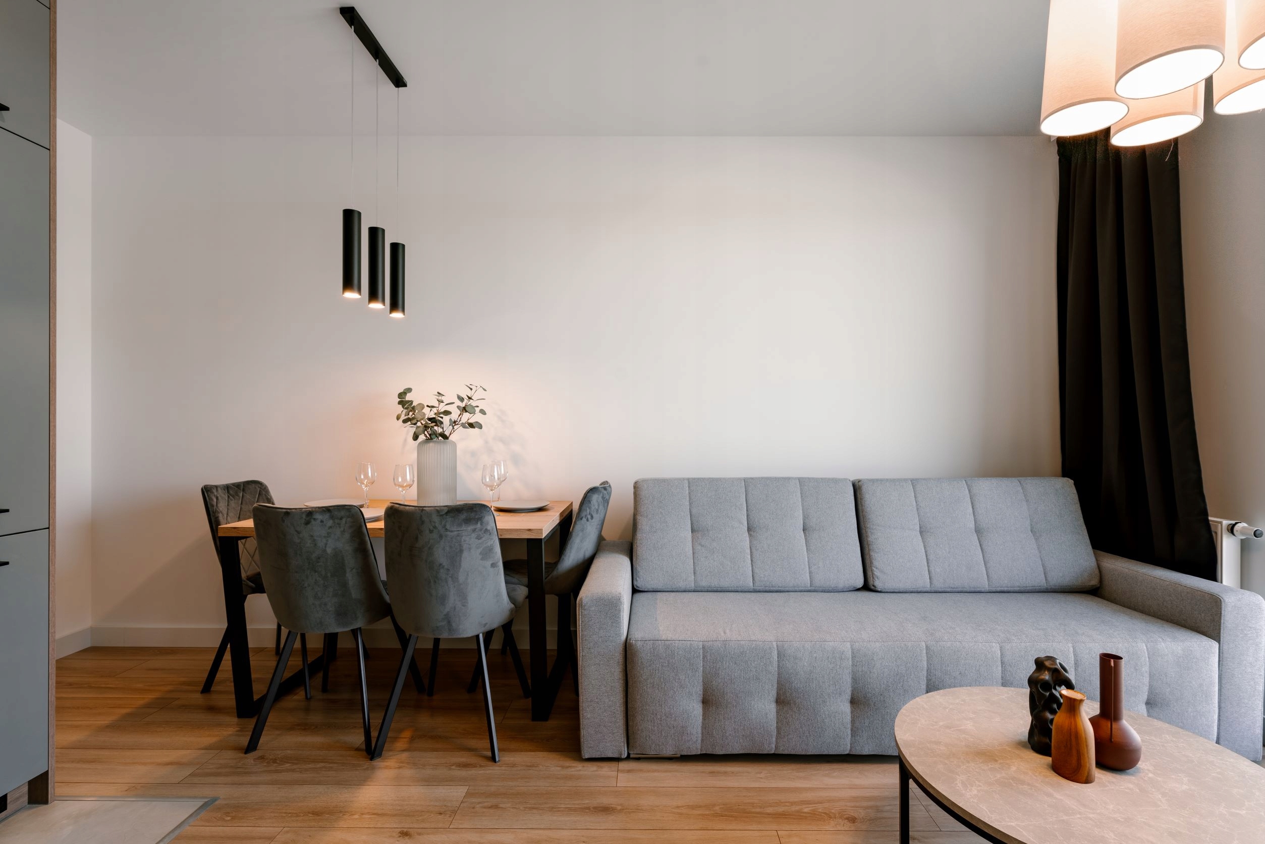 NOGI DO STOŁU METALOWE 60x72 cm PROFIL 8x2 cm CZARNE BIAŁE LOFT INDUSTRIAL Kształt prostokątny