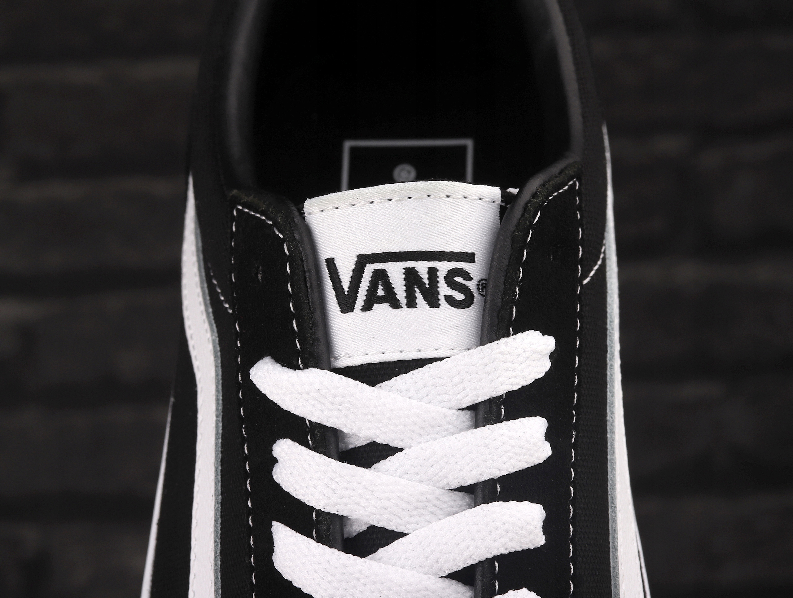 Trampki męskie, sportowe Vans WARD BLACK/WHITE Rozmiar 42,5