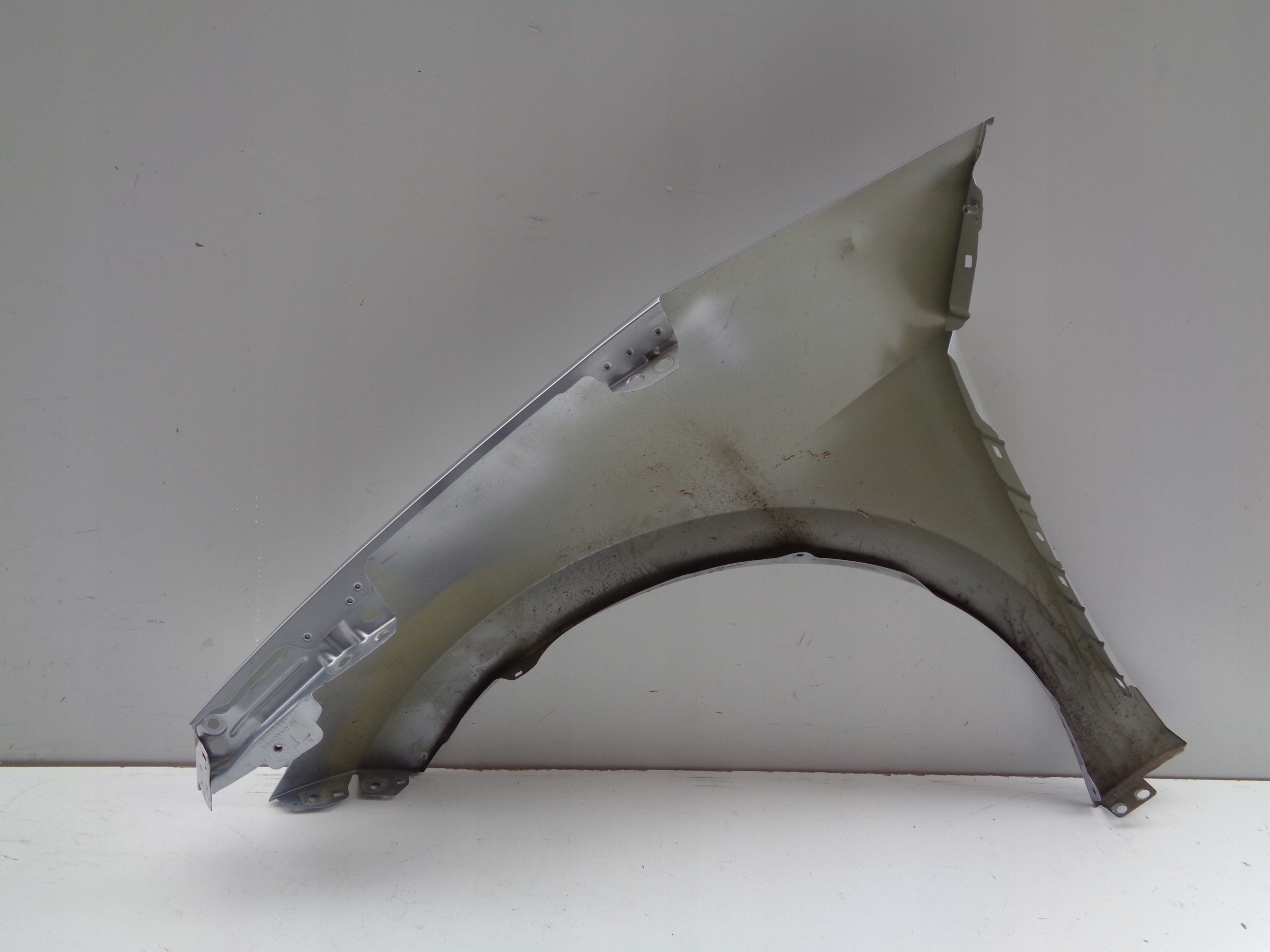 fender right front VW ID3 10A 21- NR 47627