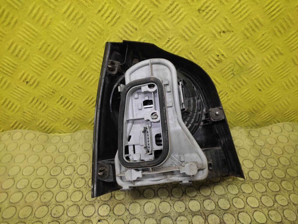 VW POLO IV light right rear part