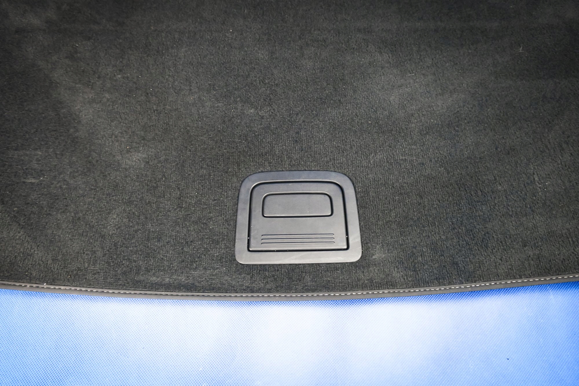floor upholstery boot Audi A7 4G8 4G8863463B