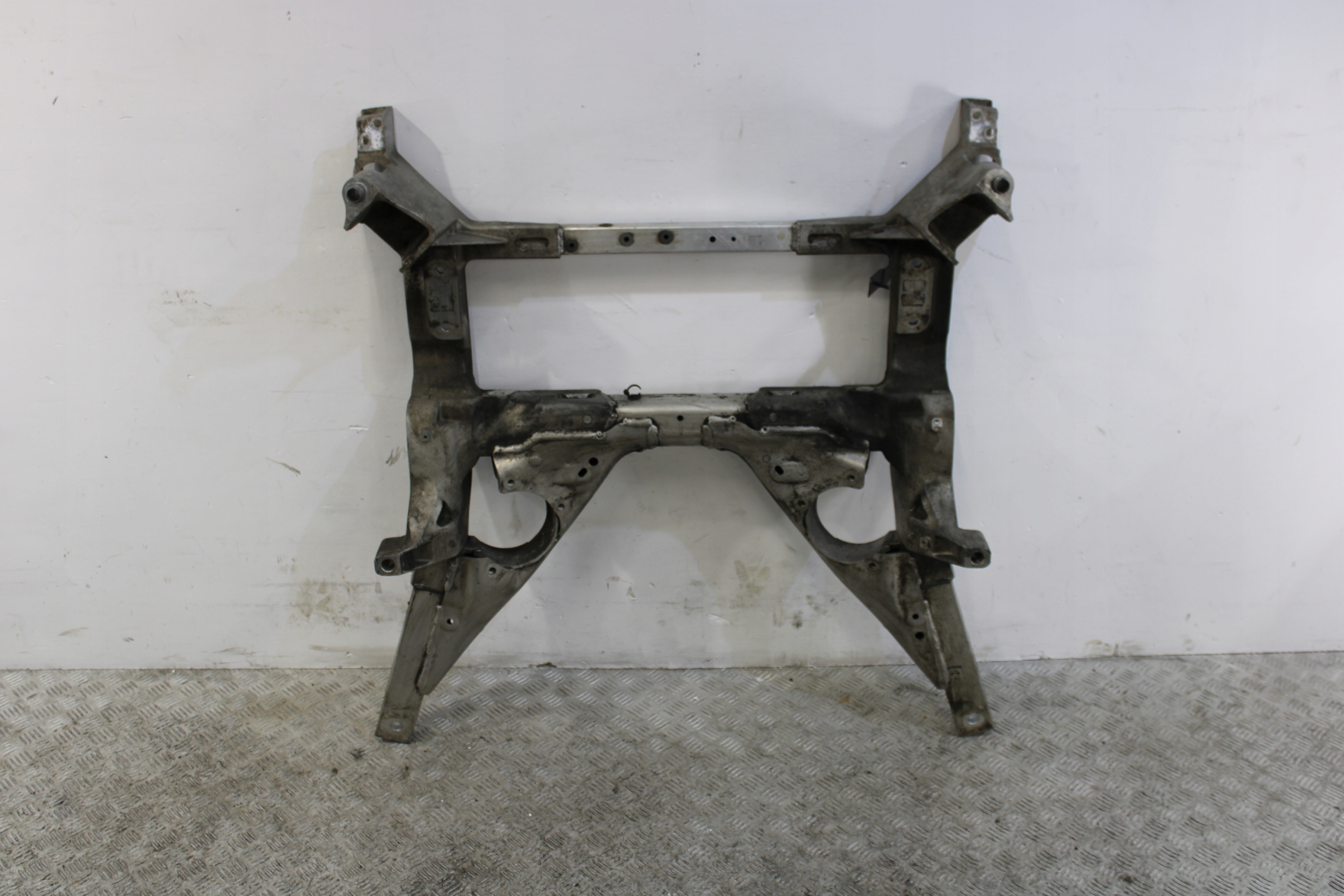 axle beam subframe axle beam front front 505461960 ALFA ROMEO GIULIA