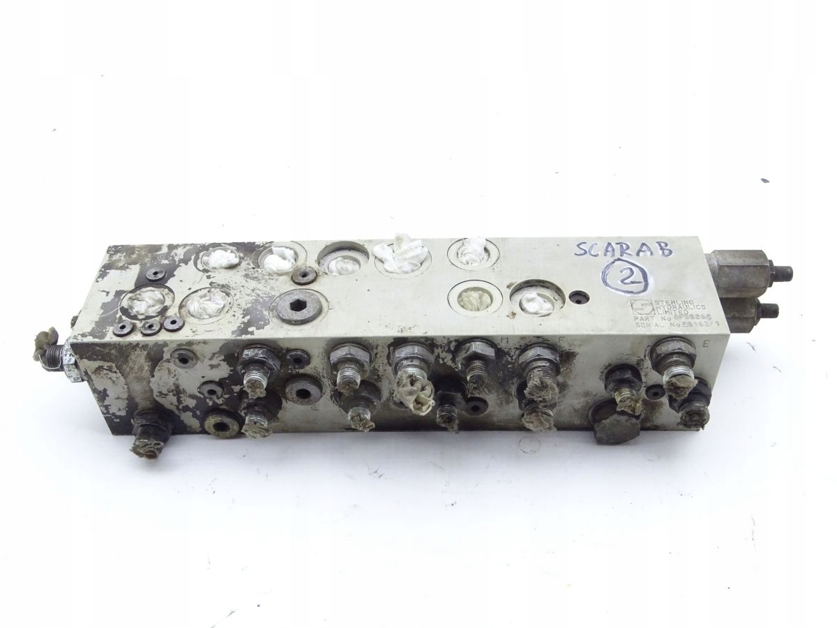 ZAWOR ROZDZIELACZ HYDRAULICZNY STERLING 8F5526C