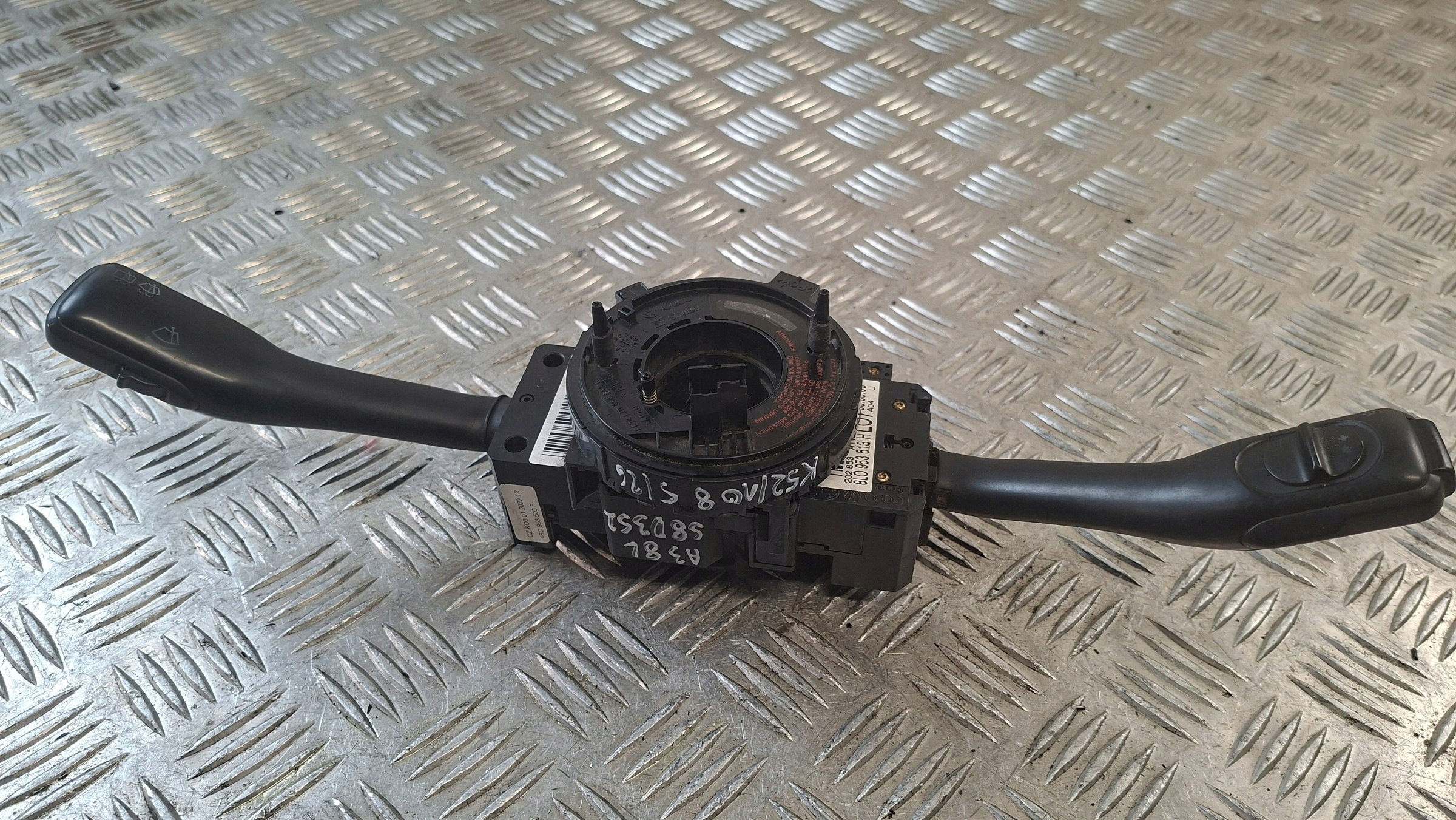 steering wheel levers and controls AUDI A3 8L