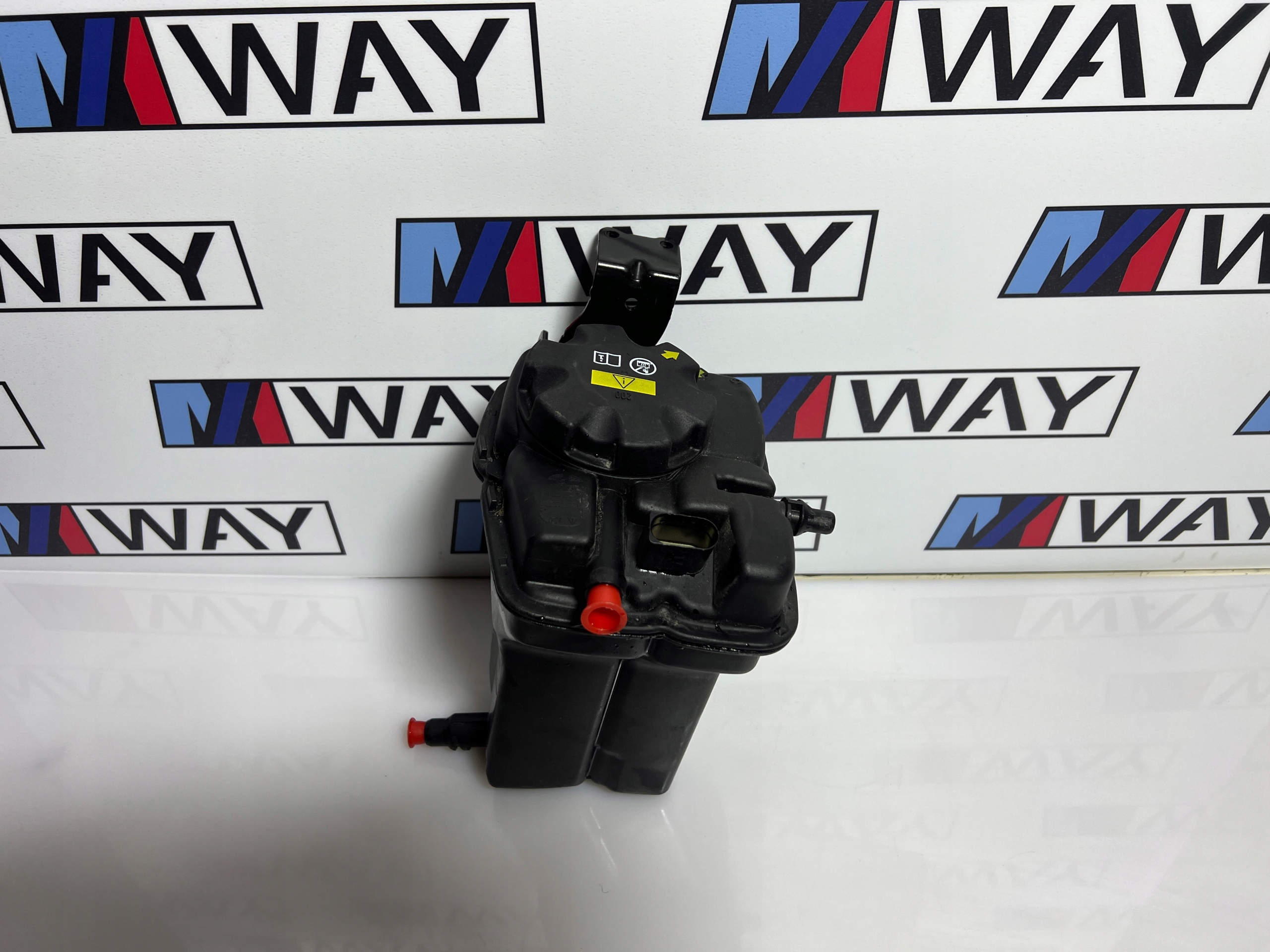 BMW M3 G80 G81 M4 G82 G83 Scheibenwaschbehälter 8093924