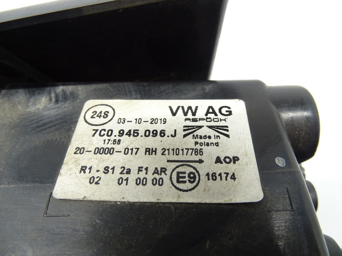 feu droit arrière VW CRAFTER II MAN TGE 7C0945096J