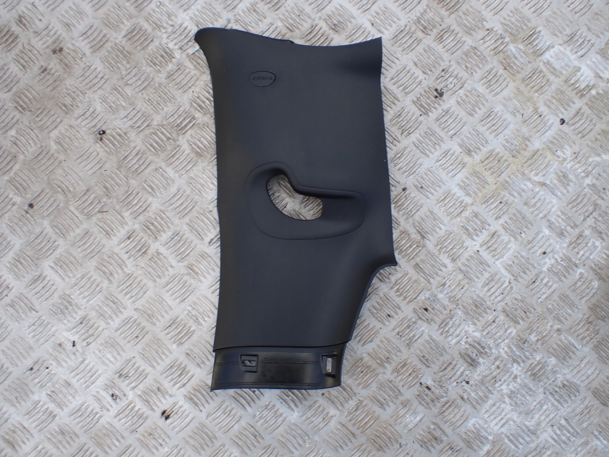 6BN38TRMAB 6BN39TRMAB - Крышка задней стойки Crew Cab Dodge RAM 2021