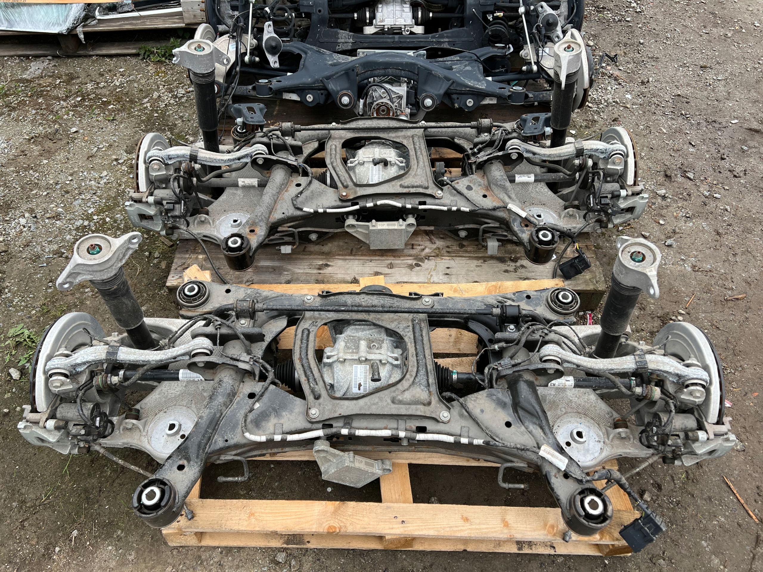 XF X260 ZAWIESZENIE TYLNE ZWROTNICA DYFER WÓZEK