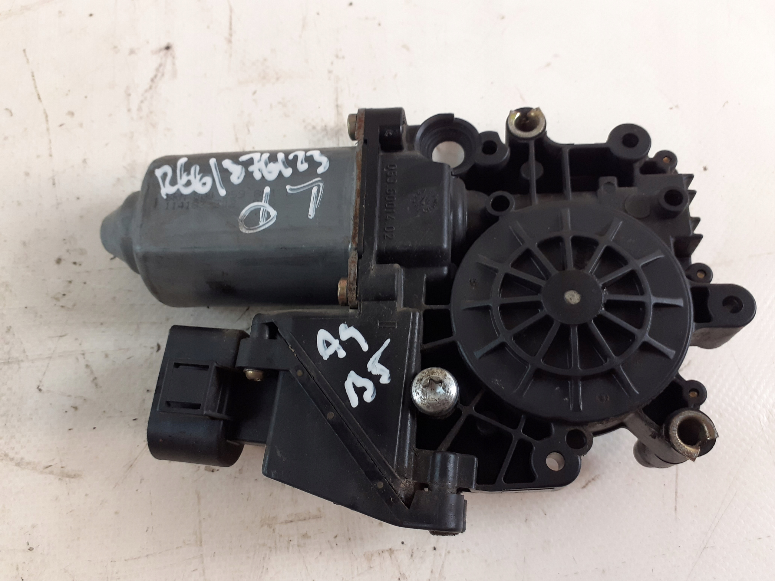 mini motor windows left front AUDI A4 B5 8 PIN