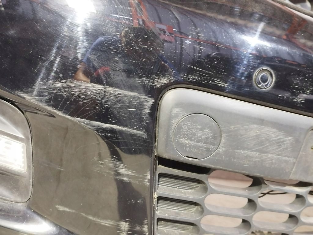 Mazda CX7 nárazník predok predný