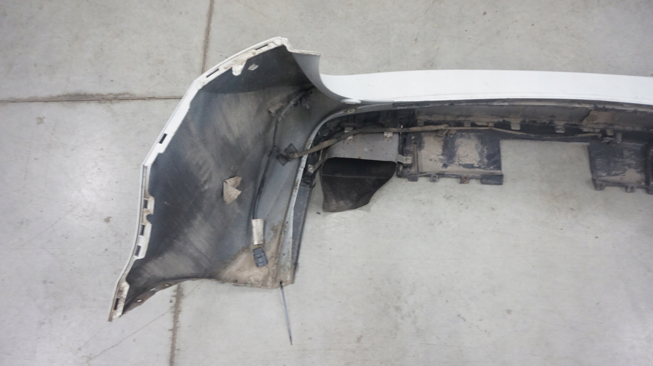 ZDERZAK TYŁ VOLVO V60 LIFT PO 2013 ROKU KOLOR 614 Typ samochodu Samochody osobowe