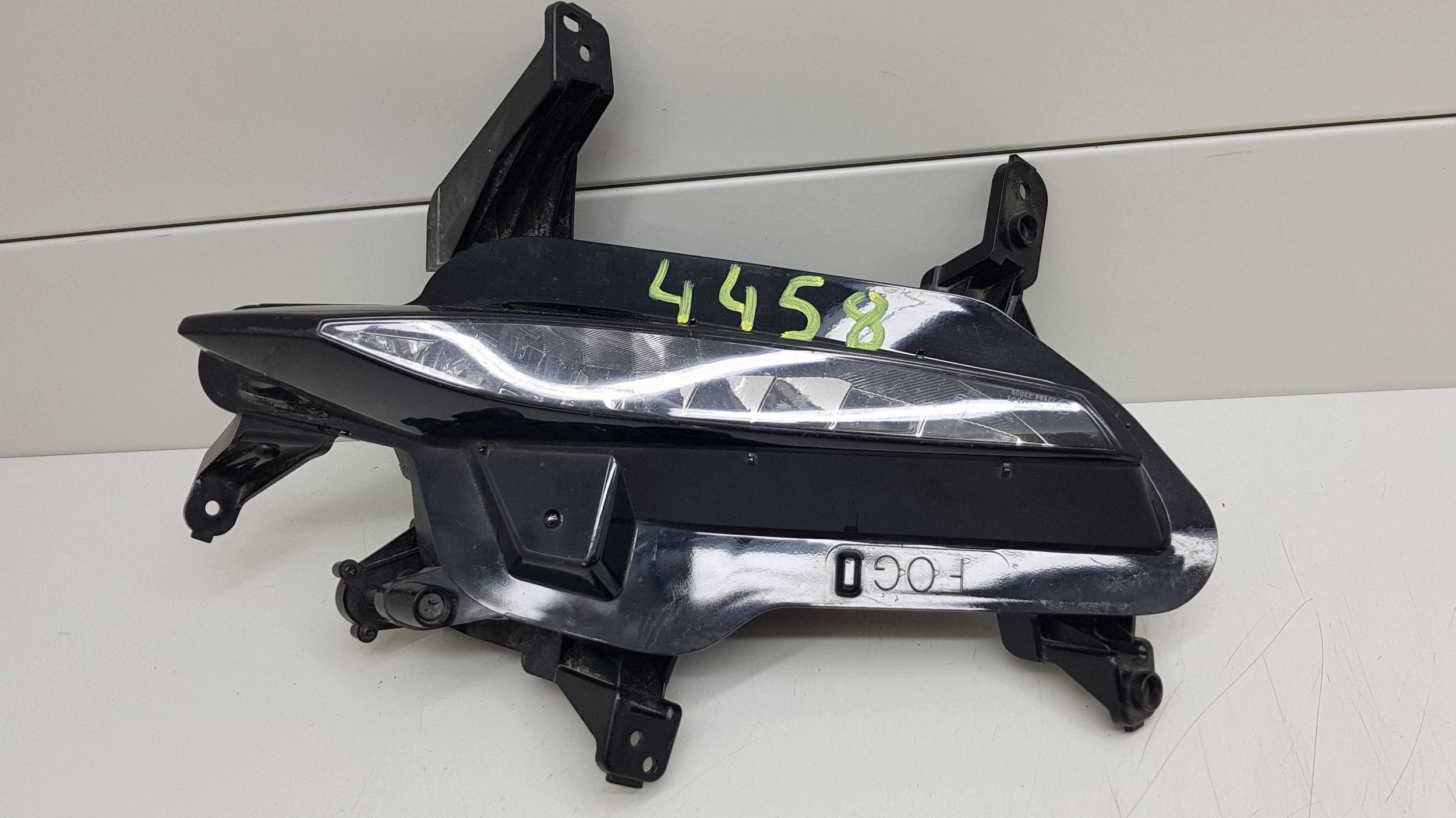 KIA CEED III 3 LIFT 2021- fog light LED left front 92201-J7500