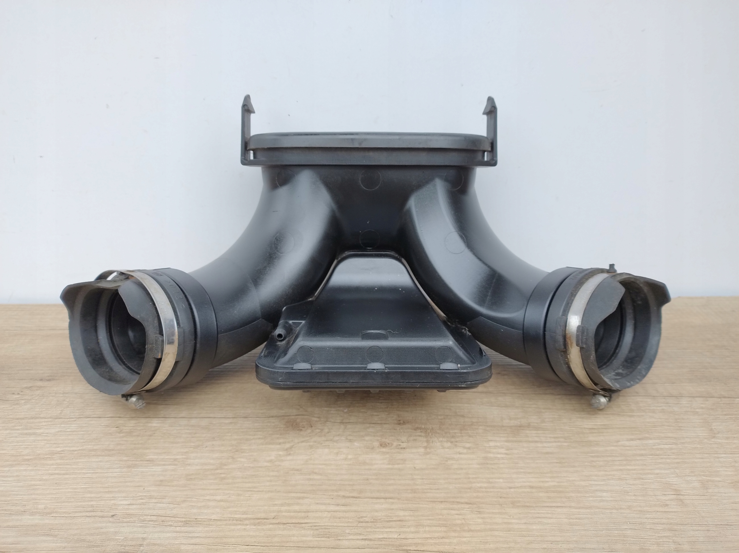 pipe air hose header pipe MERCEDES W164 W204 W156 AMG K69/007