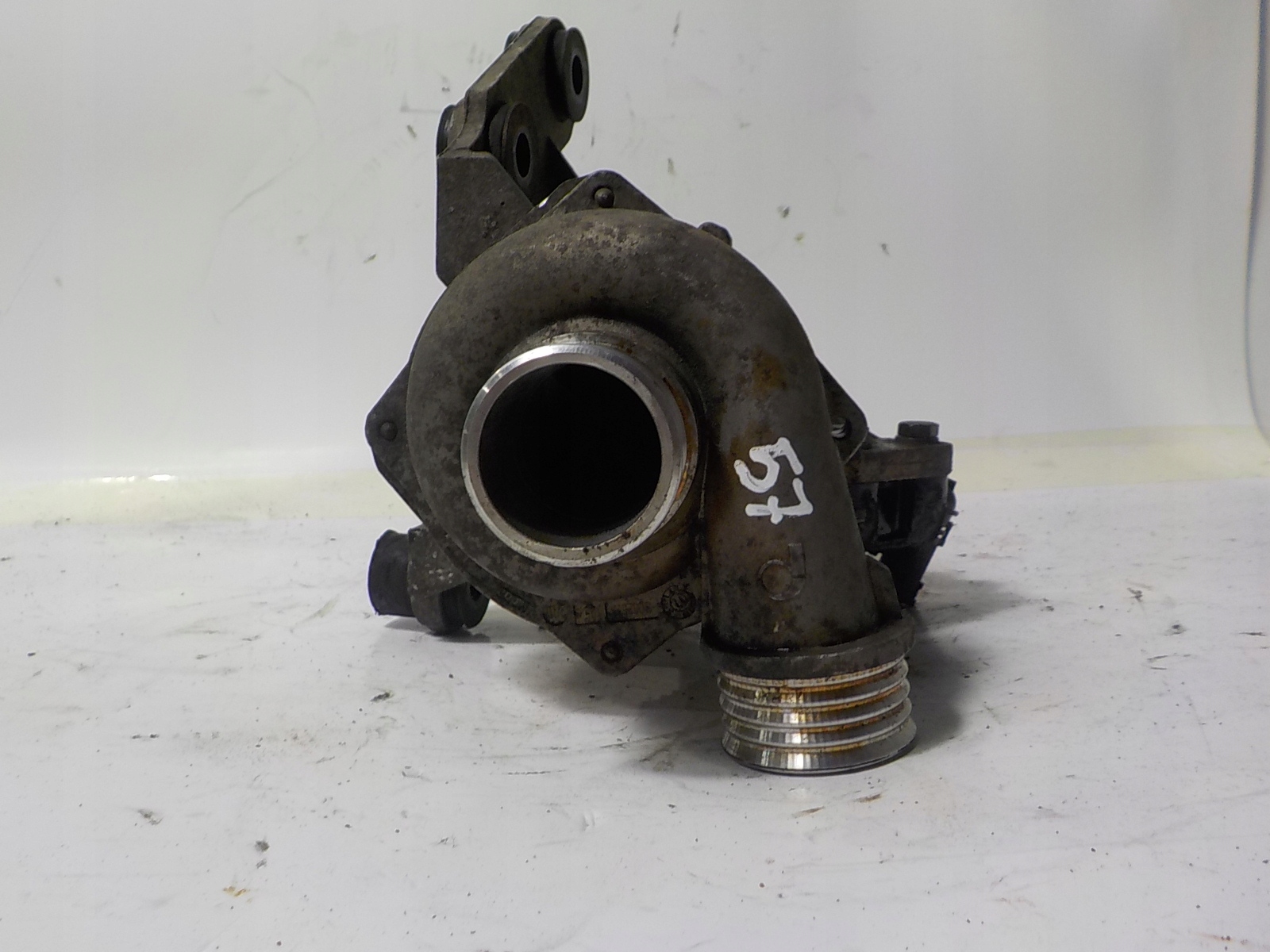 BMW 3 E90 E91 2.0 wasserpumpe 70107842