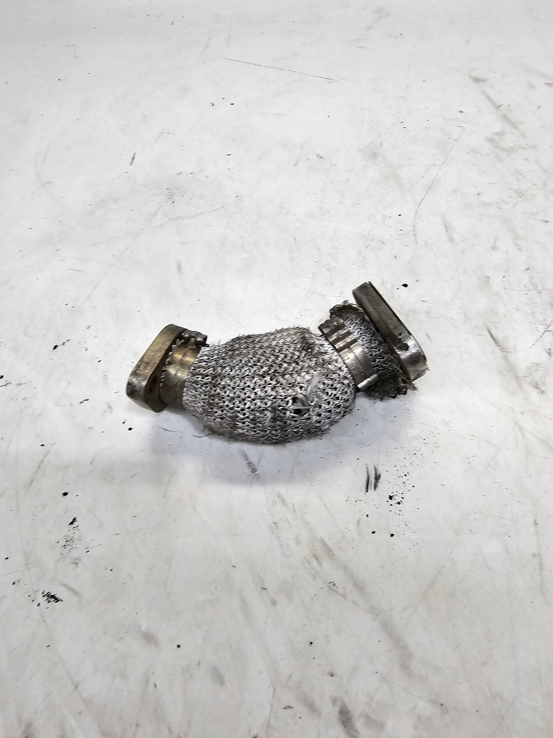 ROHR ROHR EGR AUDI A6 A4 2.7 TDI 059131525AF