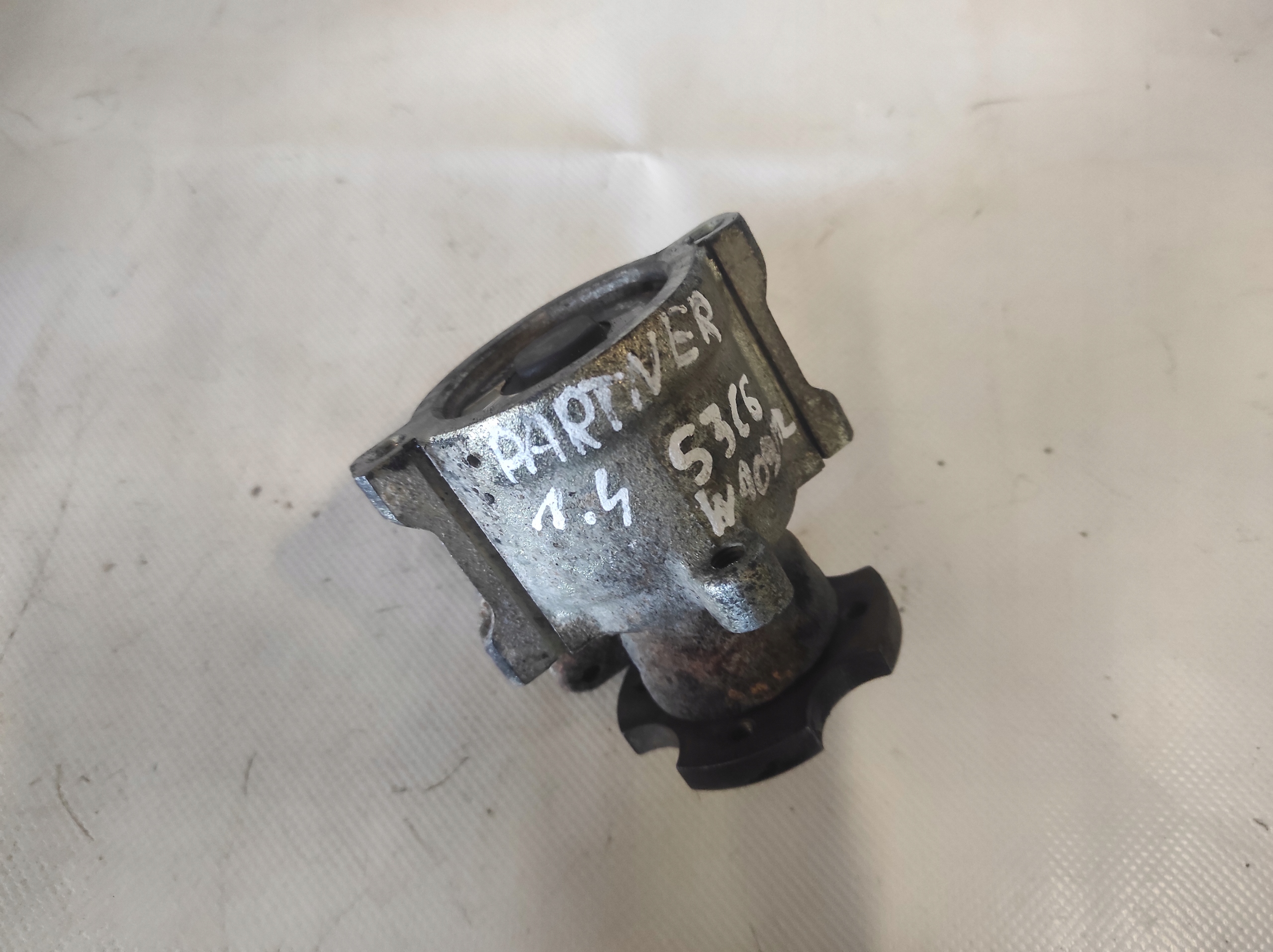 Peugeot Partner 1.4 B 9151249180 servo pump