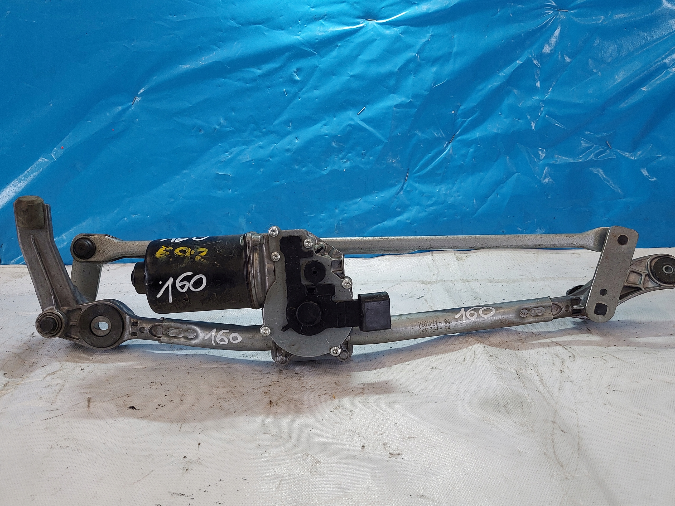 mechanismus stěračů BMW E92 7161711 předek