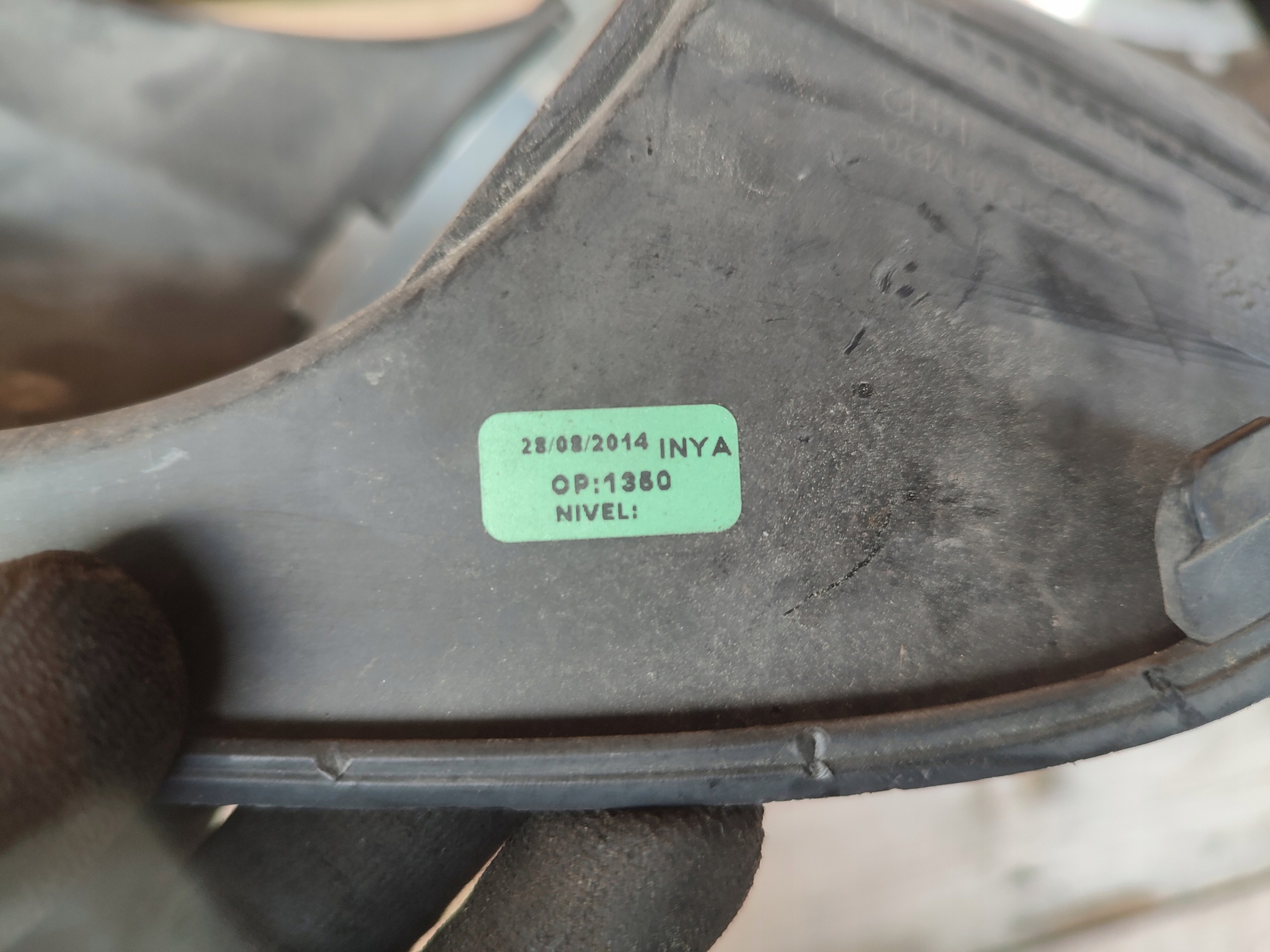 mřížka nárazníku mlhovky levá FORD C-MAX MK2 AM51-R19953-AA