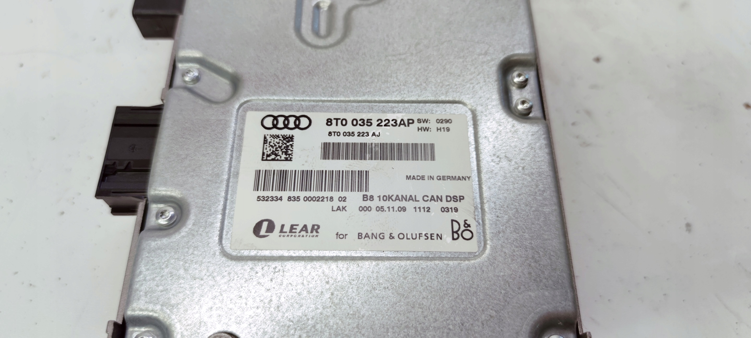 amplifier bang OLUFSEN AUDI A4 A5 Q5 8T0035223AP