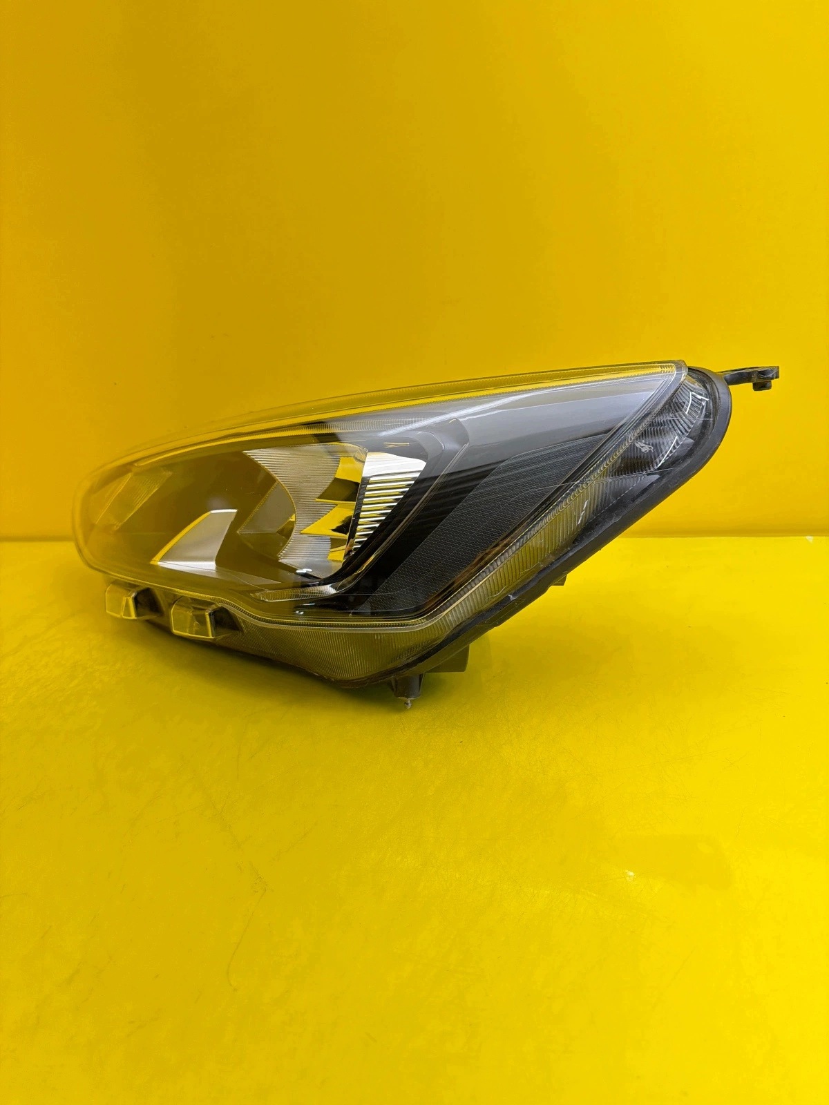 light left Ford Focus MK4 normal + Led MX7B-13E015-CD