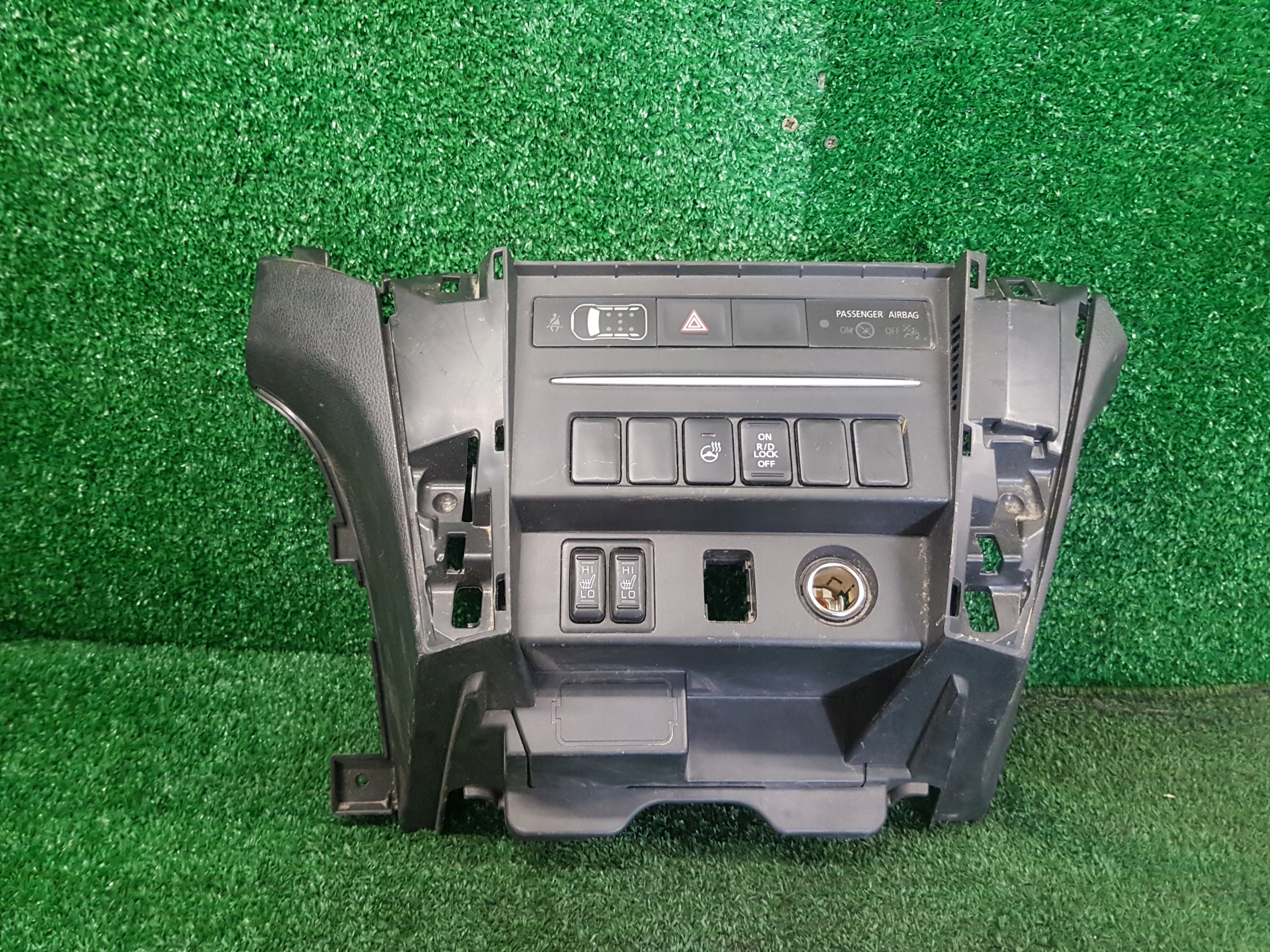 PANEL controls MITSUBISHI L 200 4P0019MY 8002D060