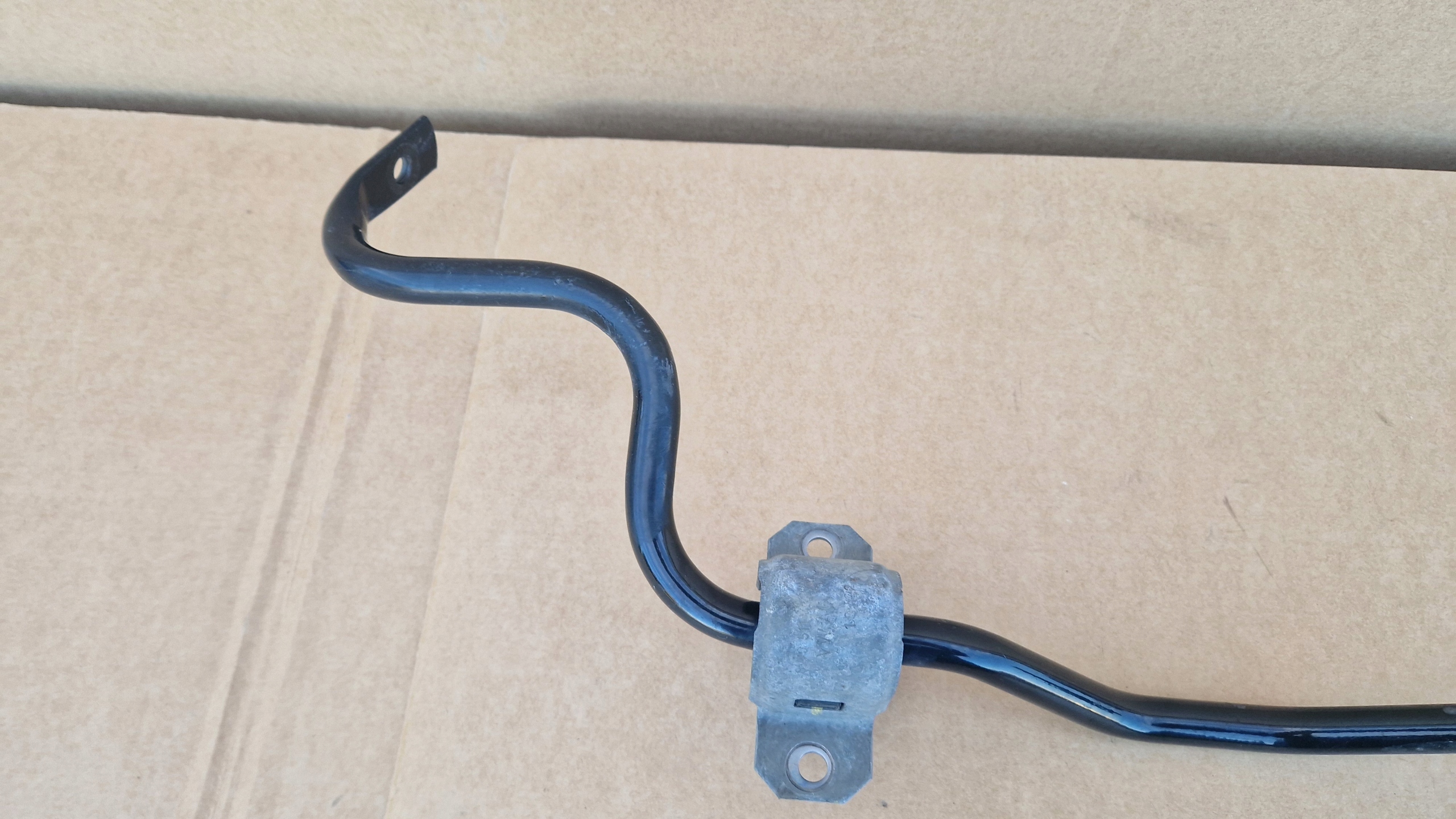 STABILIZATOR front 8W0511305AE AUDI A4 B9 AUDI A5 as new