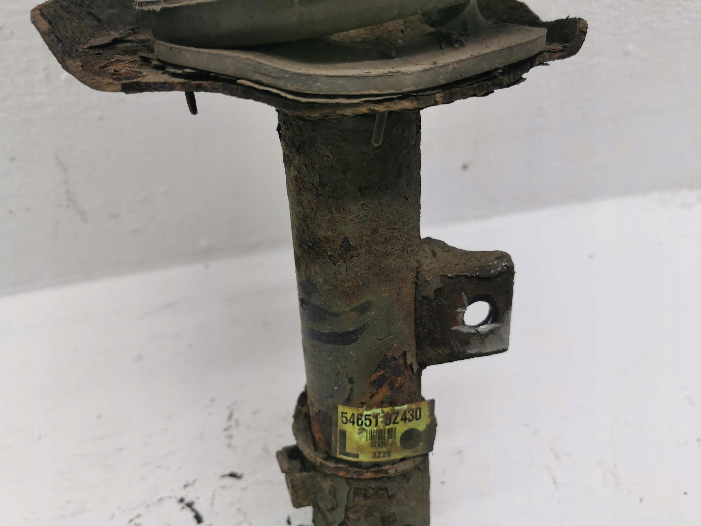 shock absorber left front HYUNDAI I40 1.7 CRDI 54651-3Z430